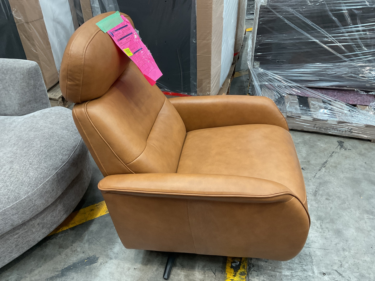 NZ CLZ20603 1 PCE BRONSON MANUAL RECLINER ARMCHAIR MEMPHIS COGNAC