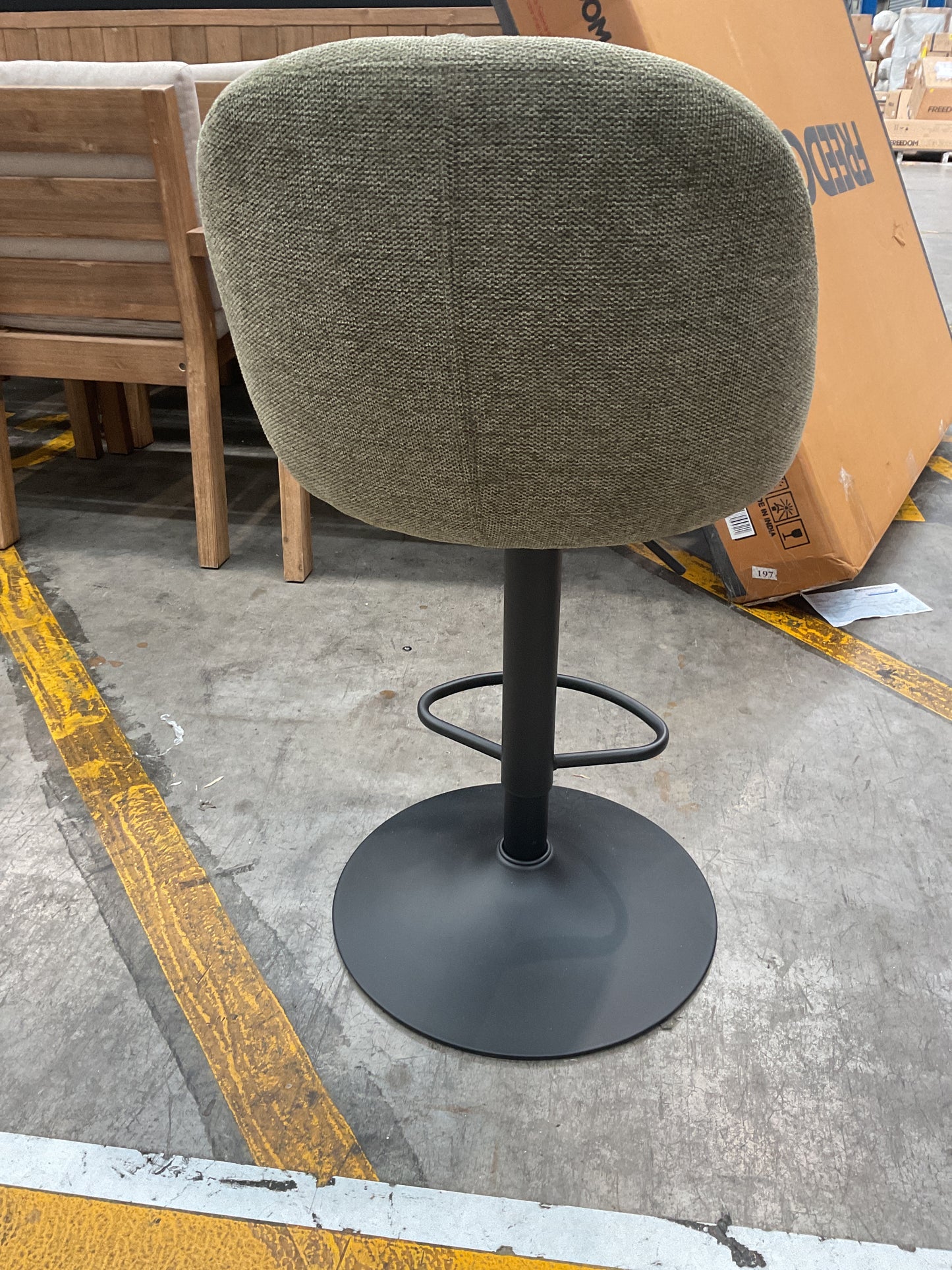 NZ CLZ20569 1 PCE SELENA COUNTER STOOL BREGO OLIVE