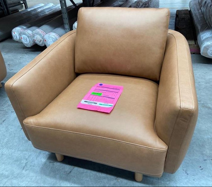 NZ PRZ20311 1 PCE ZARA ARMCHAIR YORK TAN