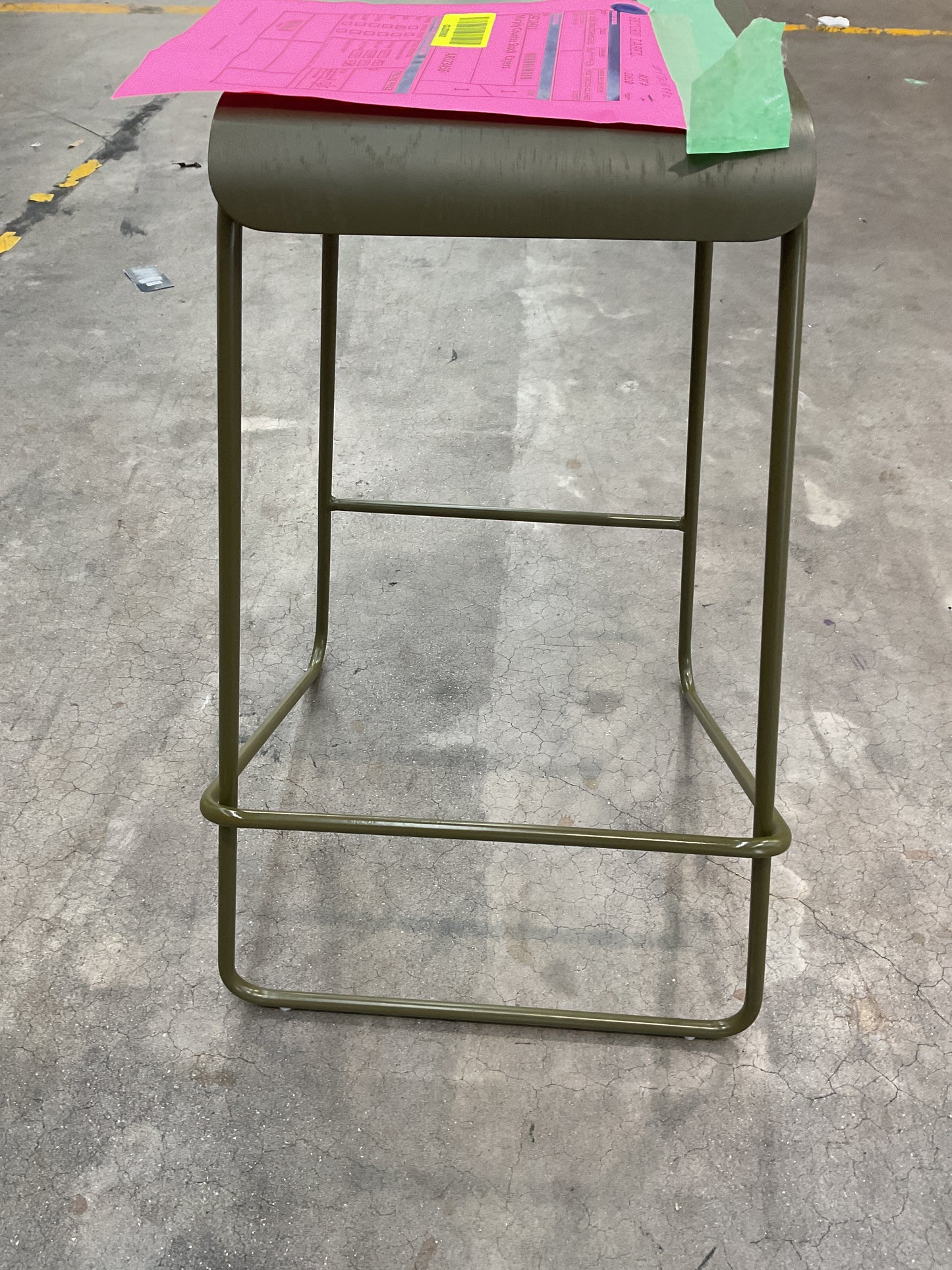 NZ CLZ20582 1 PCE MURPHY COUNTER STOOL CAPERS