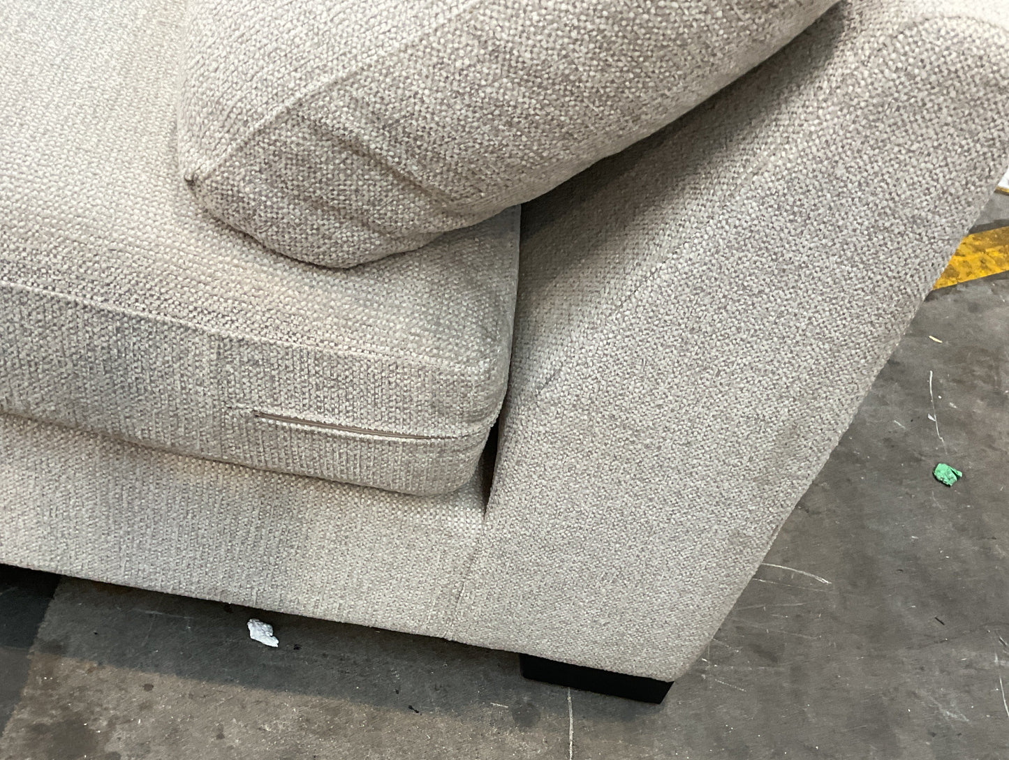 NZ CLZ20585 | 1 PCE | OLR AUTOGRAPH MODULAR CHAISE LAF COLLECTION 2 (NO MOTION)