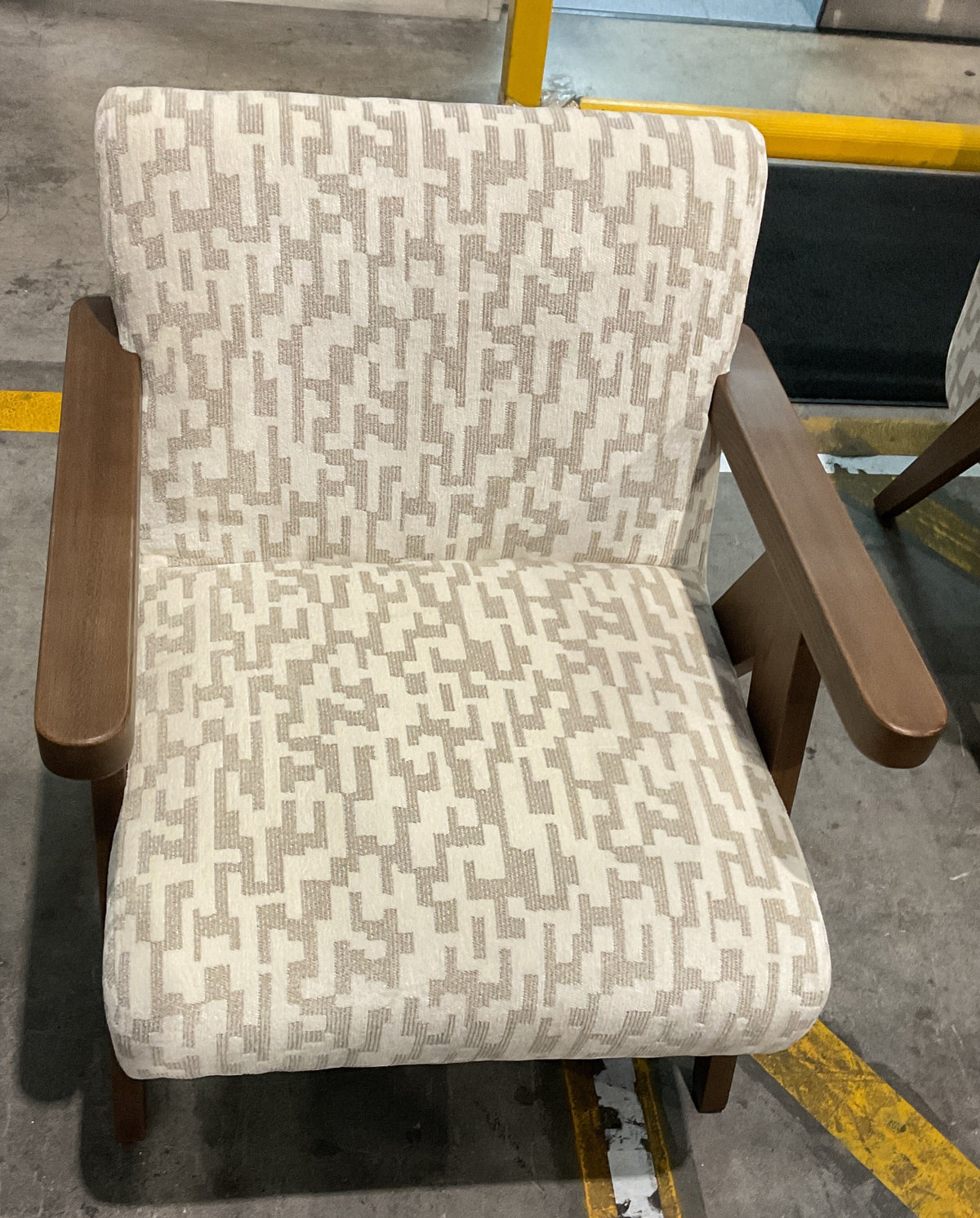 NZ PRZ20312 1 PCE TULUM OCCASIONAL CHAIR MODERNA TAUPE PA