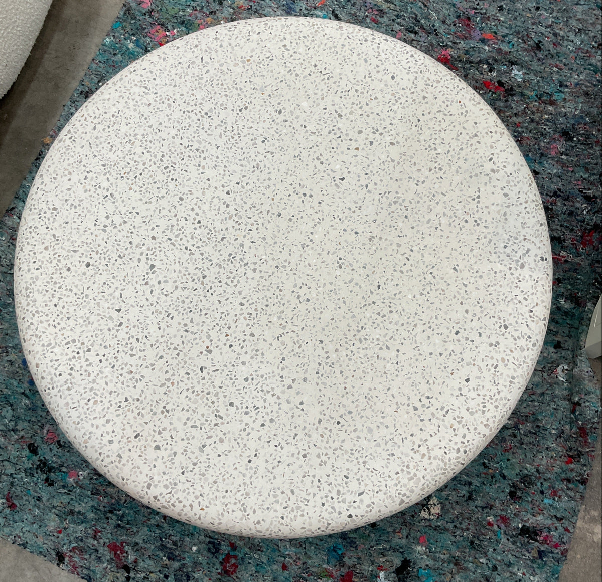 NZ PRZ20305 1 PCE SILIND COFFEE TABLE TERAZZO WHITE