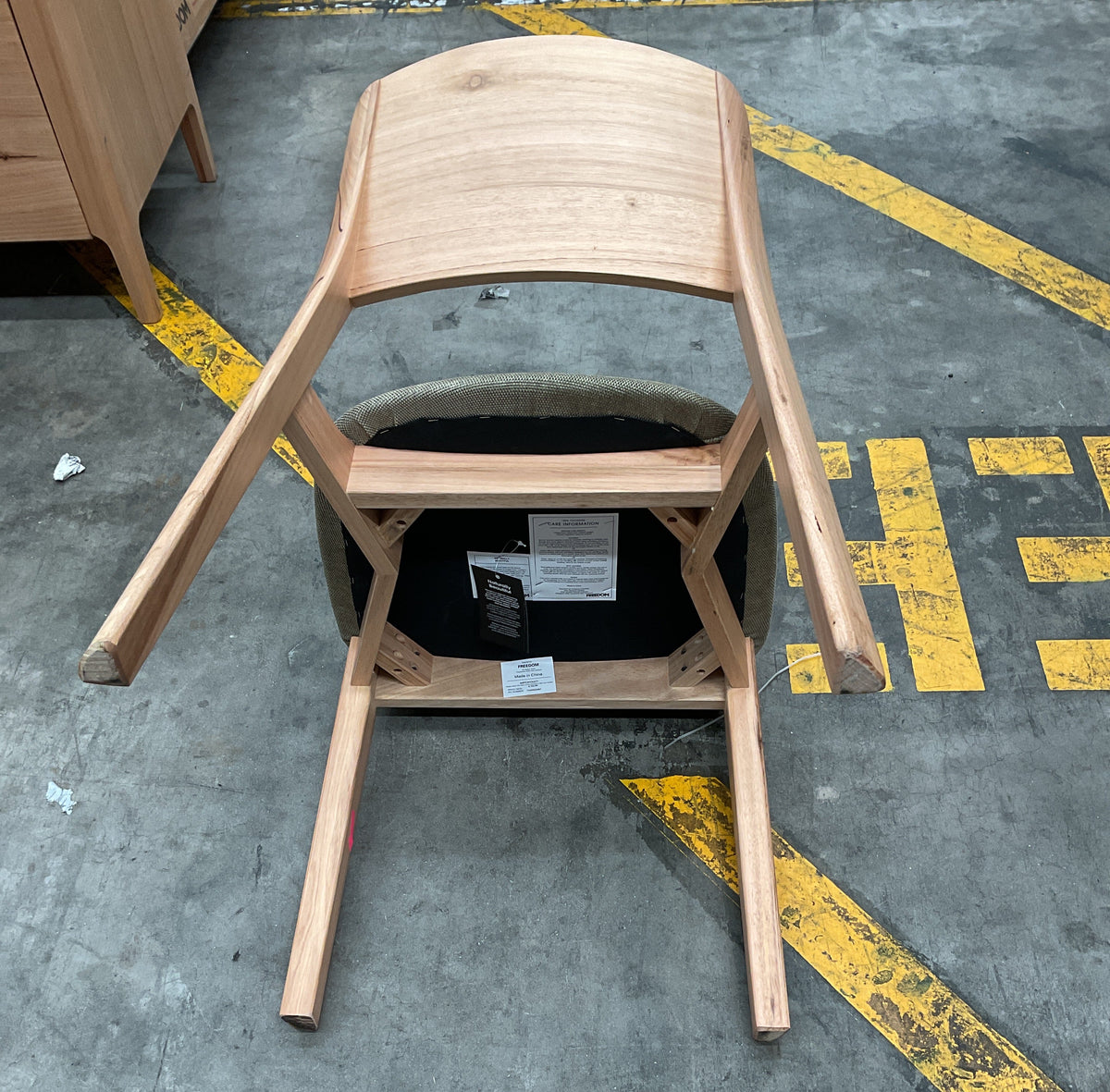NZ CLZ20689 1 PCE AVALON DINING CHAIR OLIVE