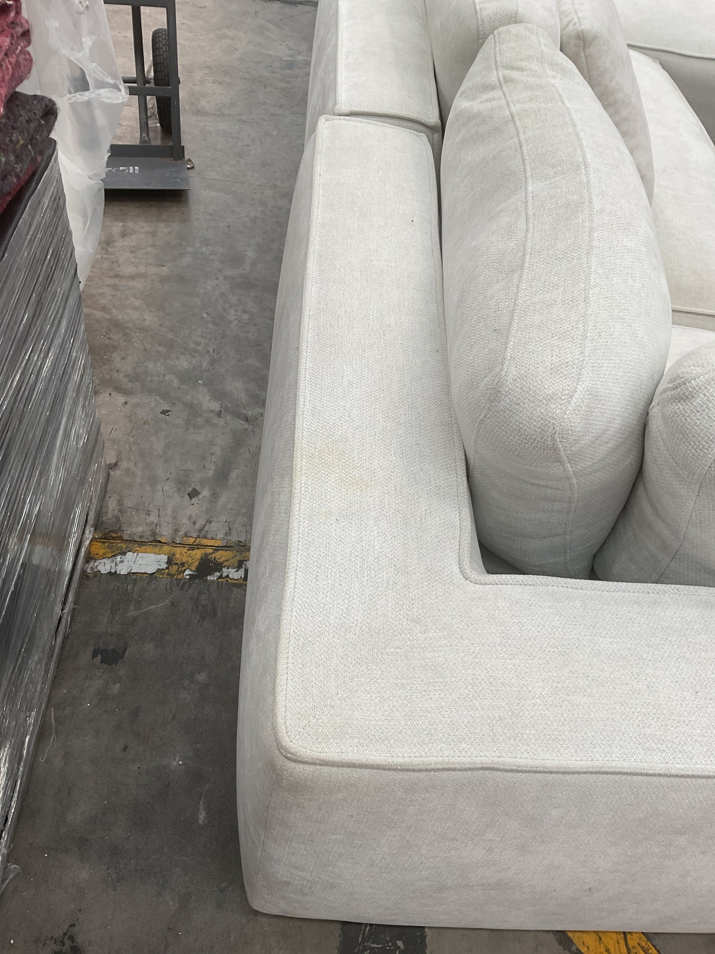 NZ CLZ20641 4 PCE APARTMENT 02 MODULAR ARMLESS 2S GLAMOUR WHITE