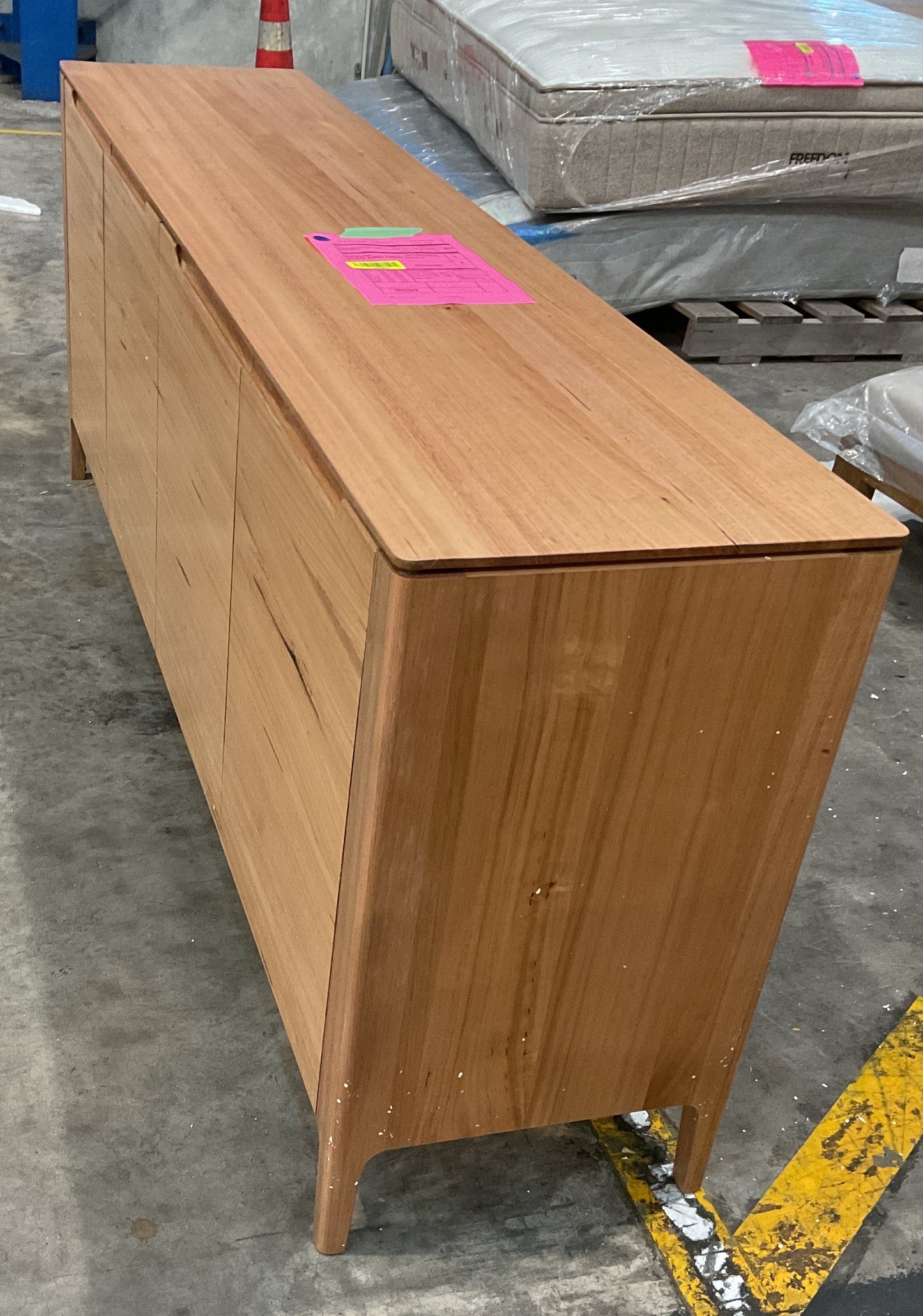 NZ CLZ20632 1 PCE AVALON BUFFET 220CM NATURAL