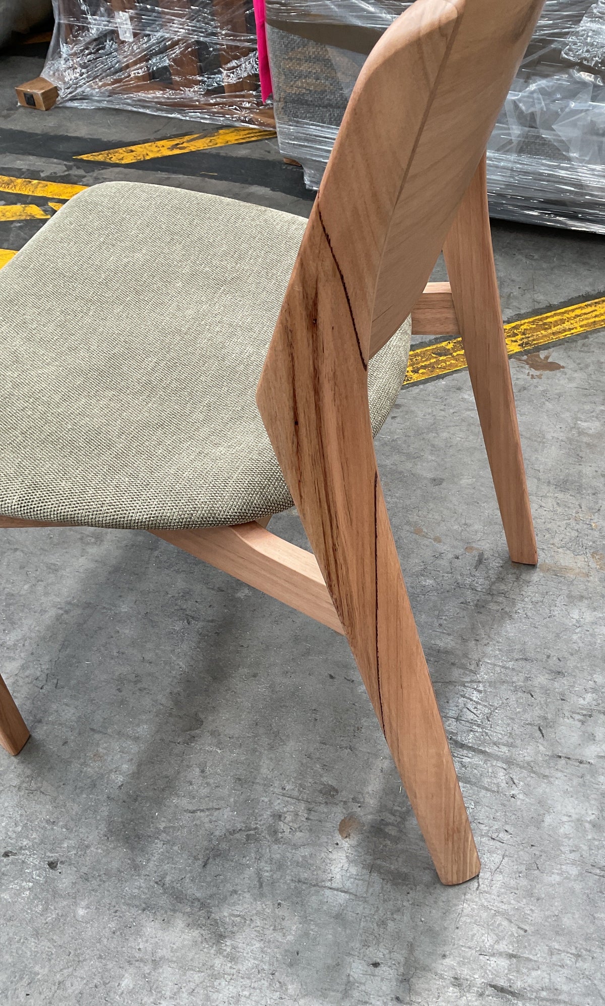 NZ CLZ20689 1 PCE AVALON DINING CHAIR OLIVE