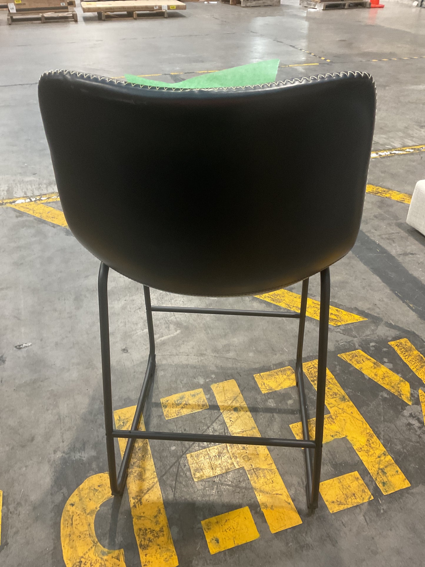 NZ CLZ20665 1 PCE SADDLE COUNTER STOOL 63CM BLACK