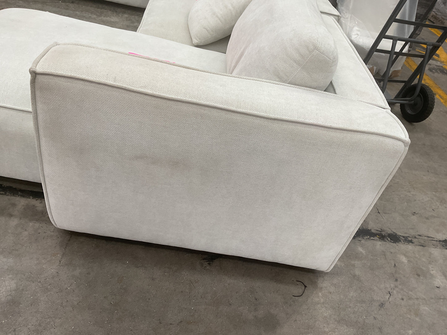 NZ CLZ20641 4 PCE APARTMENT 02 MODULAR ARMLESS 2S GLAMOUR WHITE