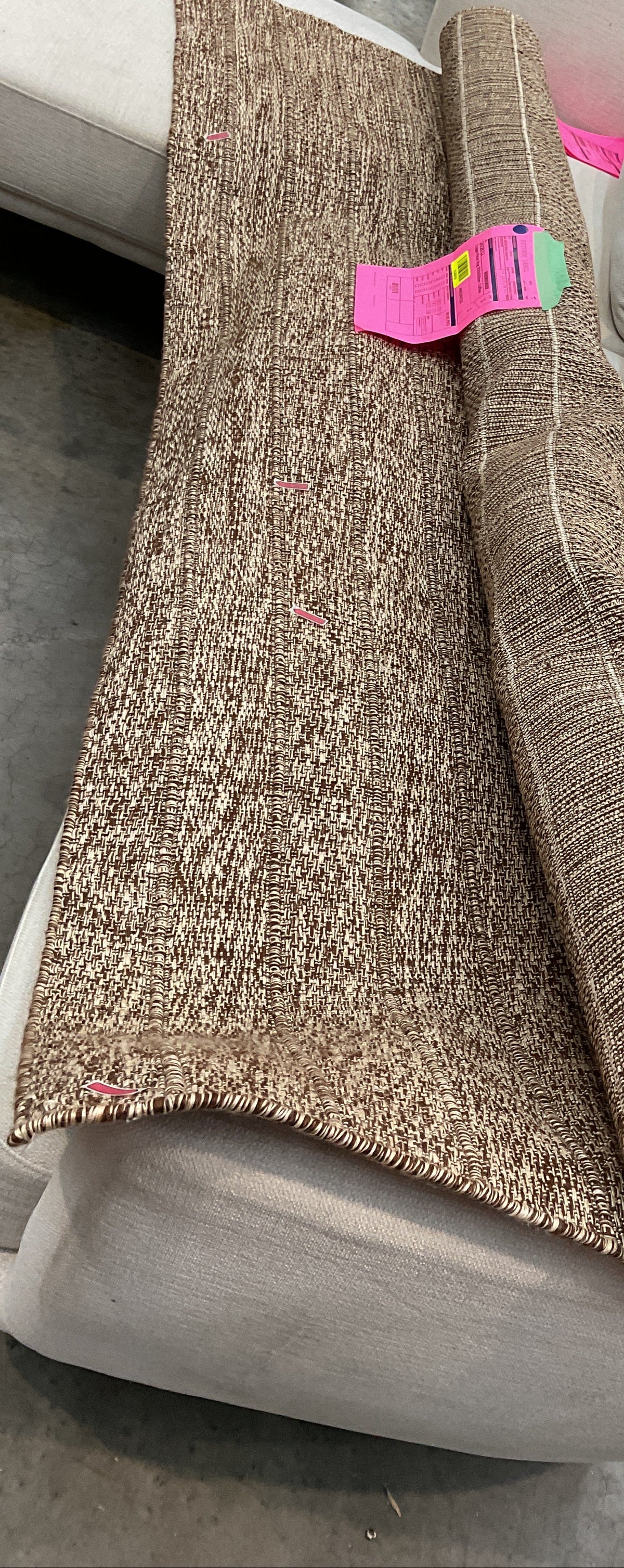 NZ CLZ20730 1 PCE LOGAN FLOOR RUG 250X350CM COFFEE