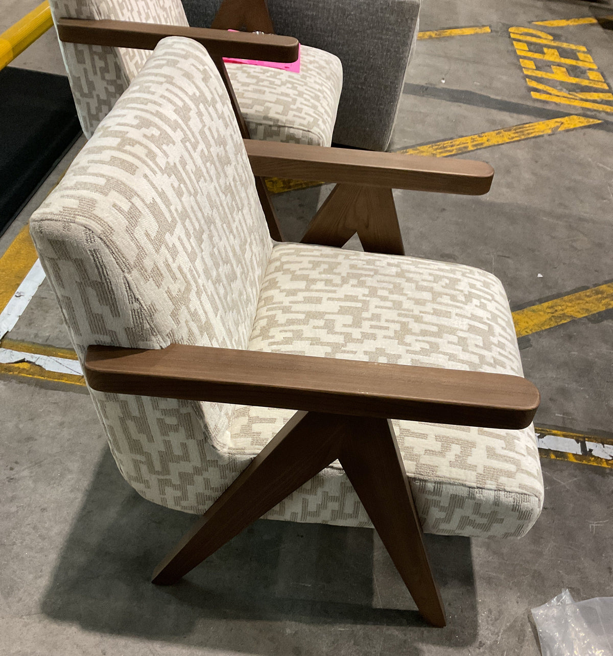 NZ PRZ20312 1 PCE TULUM OCCASIONAL CHAIR MODERNA TAUPE PA