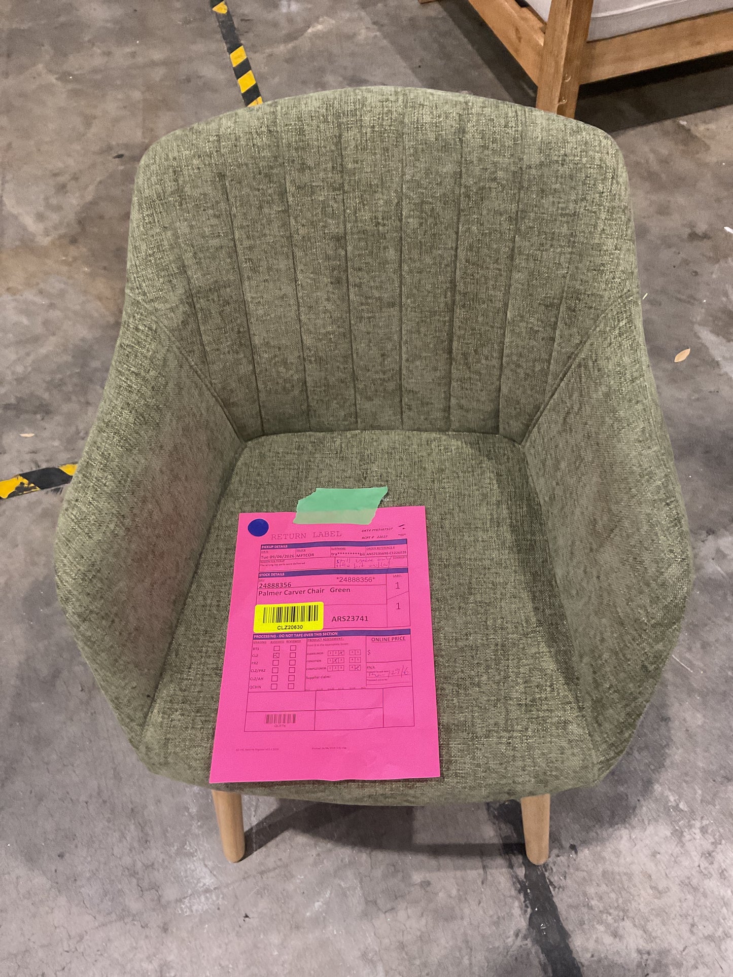 NZ CLZ20630 1 PCE PALMER CARVER CHAIR GREEN