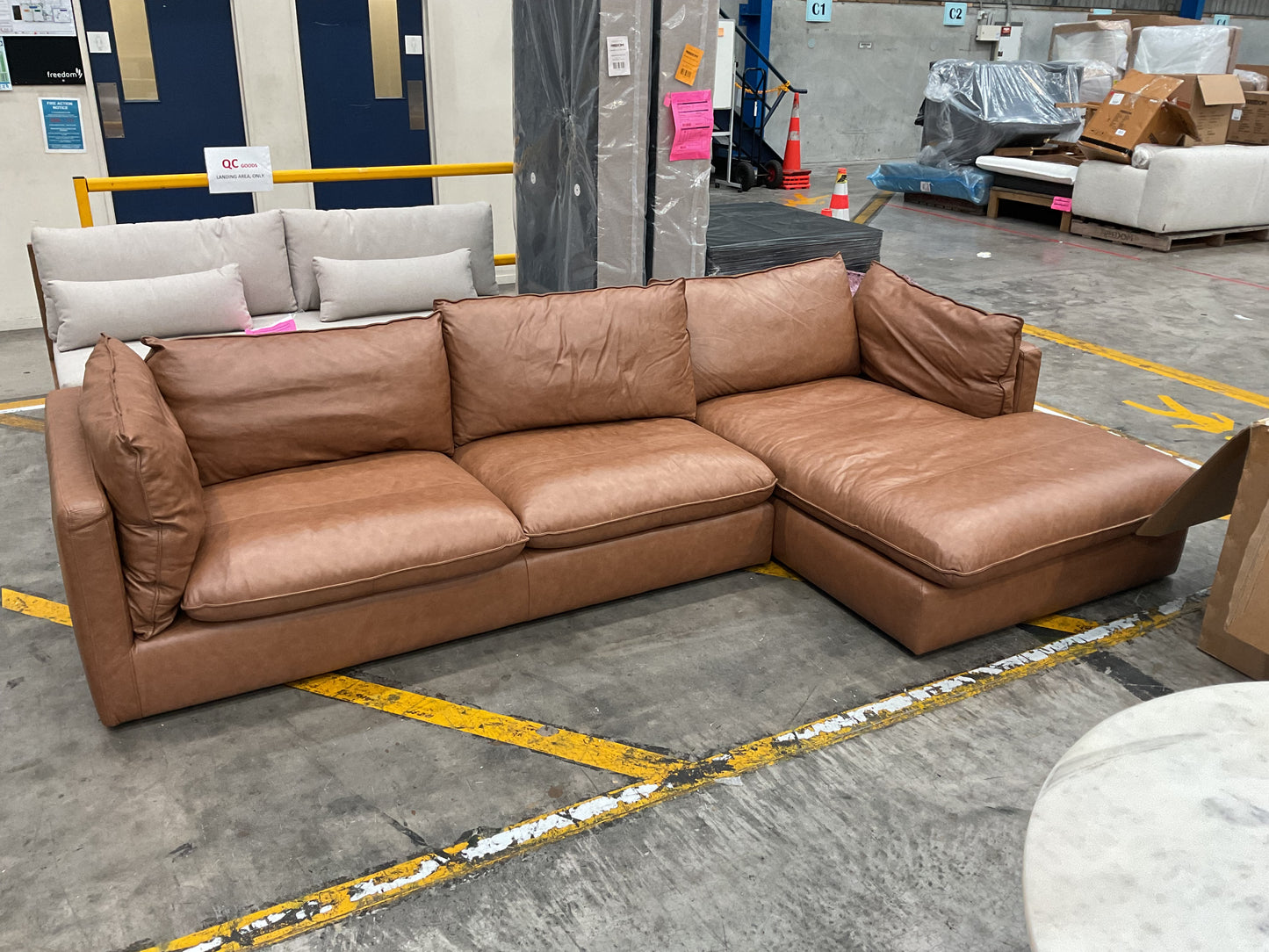 NZ CLZ20257 Sorrento Modular 3S Bendigo Tan