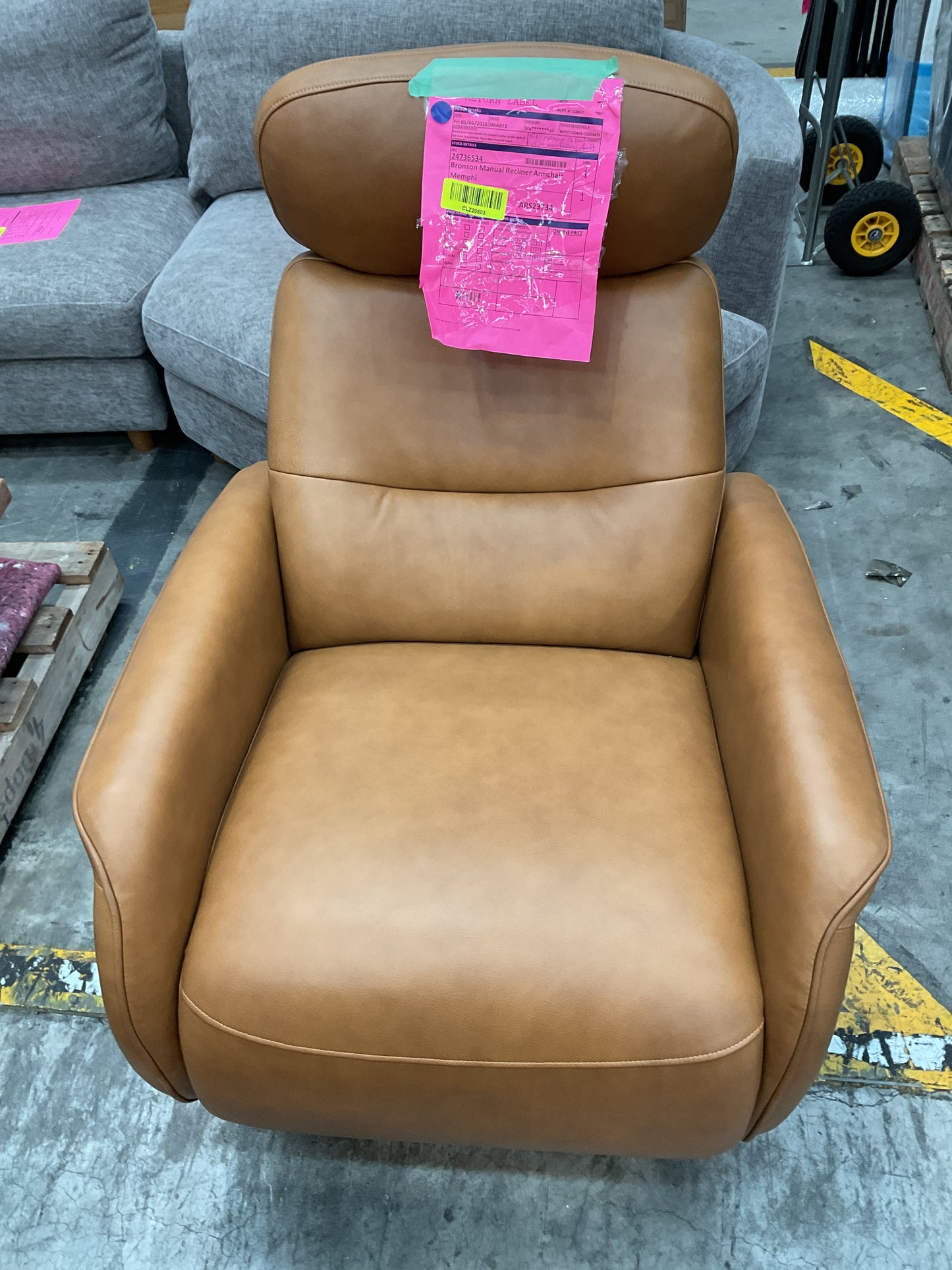 NZ CLZ20603 1 PCE BRONSON MANUAL RECLINER ARMCHAIR MEMPHIS COGNAC