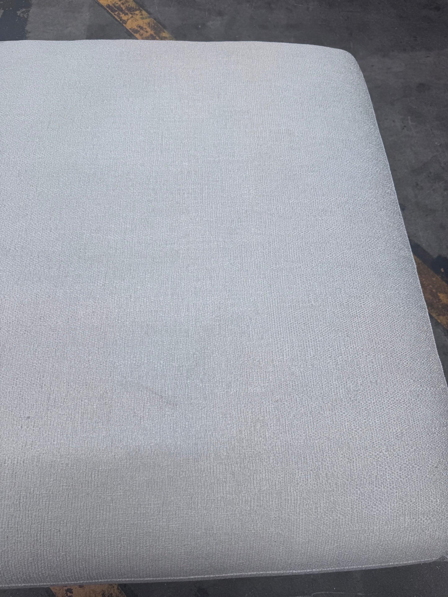 NZ CLZ20342 Noosa Ottoman Carrick Snow