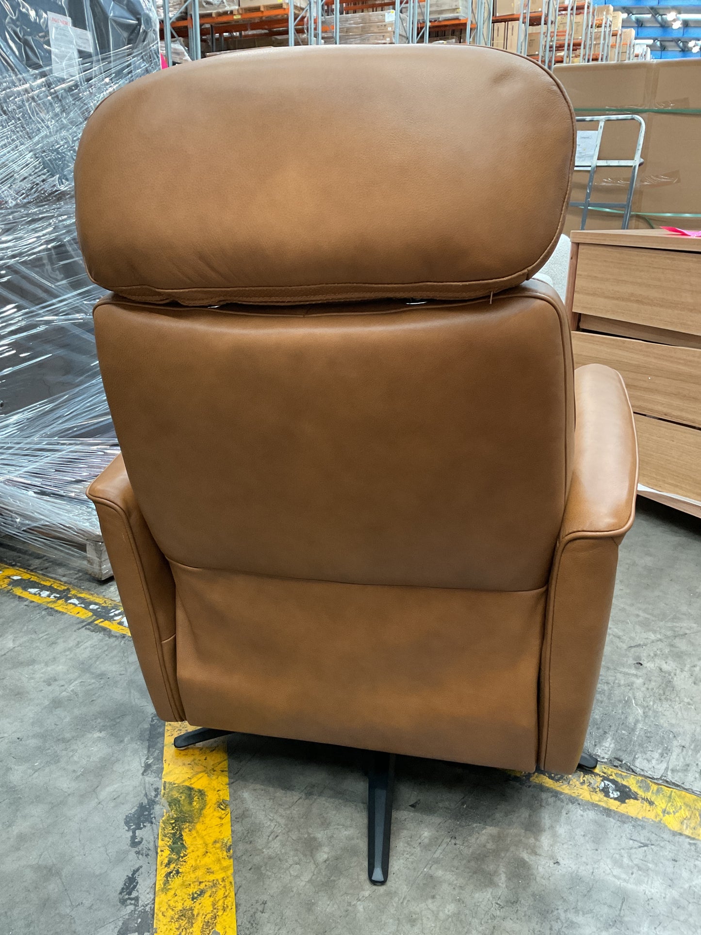 NZ CLZ20603 1 PCE BRONSON MANUAL RECLINER ARMCHAIR MEMPHIS COGNAC