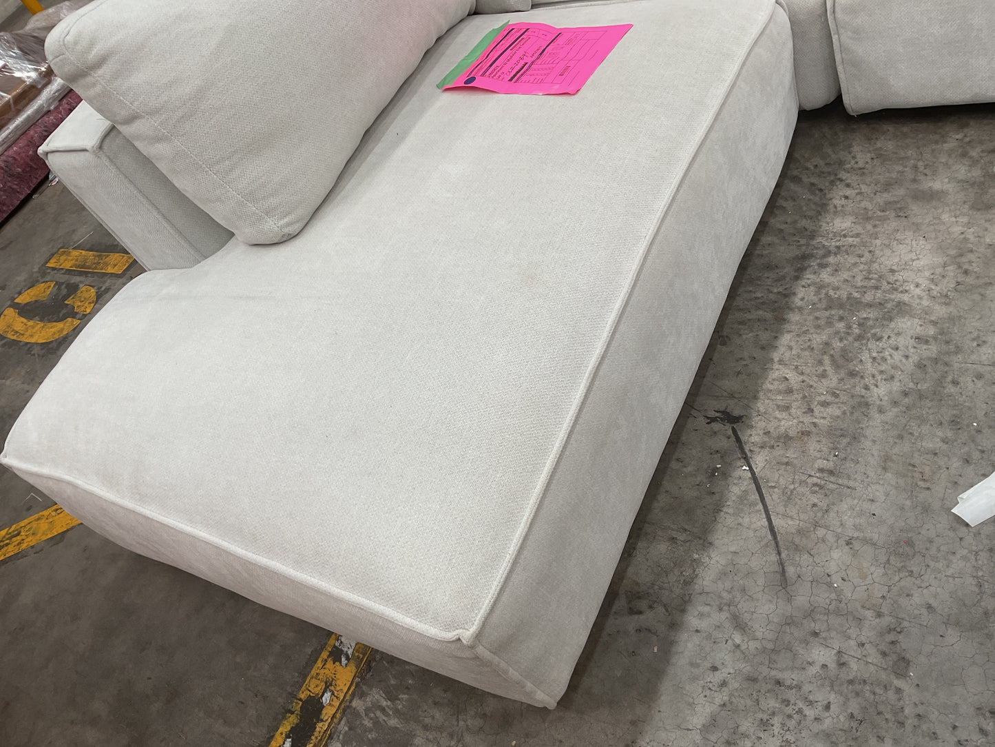 NZ CLZ20641 4 PCE APARTMENT 02 MODULAR ARMLESS 2S GLAMOUR WHITE