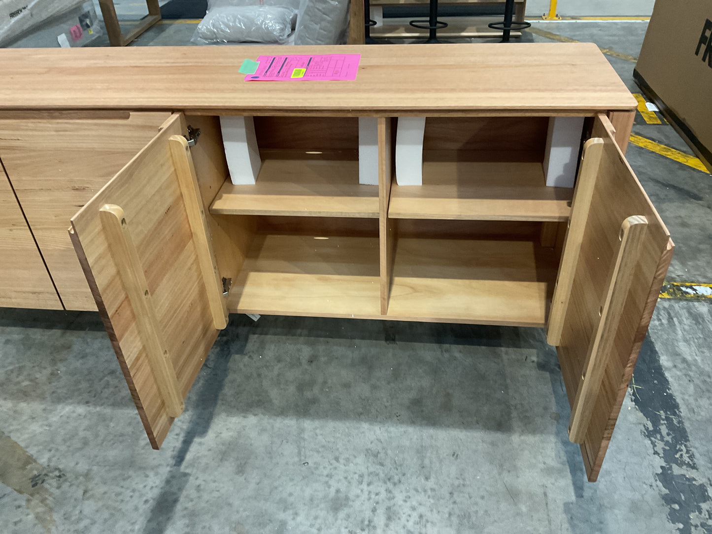 NZ CLZ20632 1 PCE AVALON BUFFET 220CM NATURAL