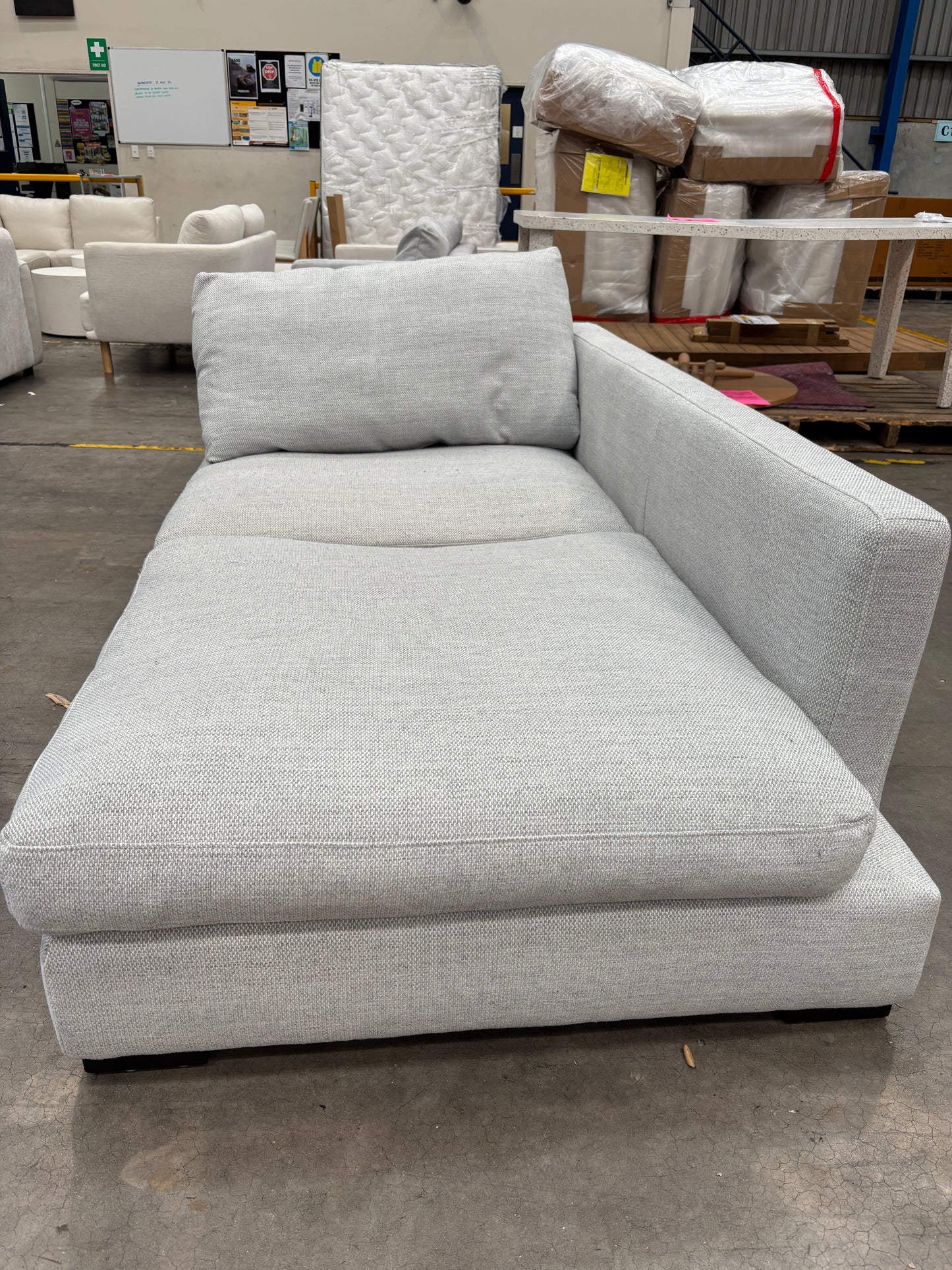 NZ CLZ20281 Long Island Modular End Terminal RAF Alpha Light Grey