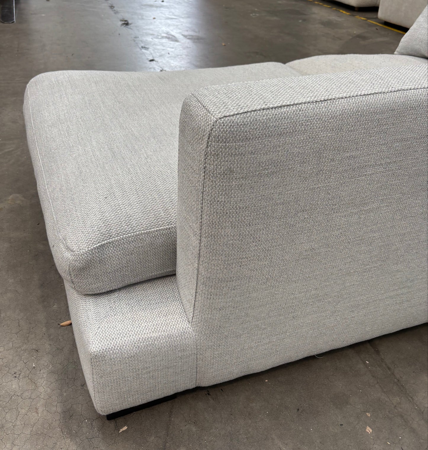 NZ CLZ20281 Long Island Modular End Terminal RAF Alpha Light Grey