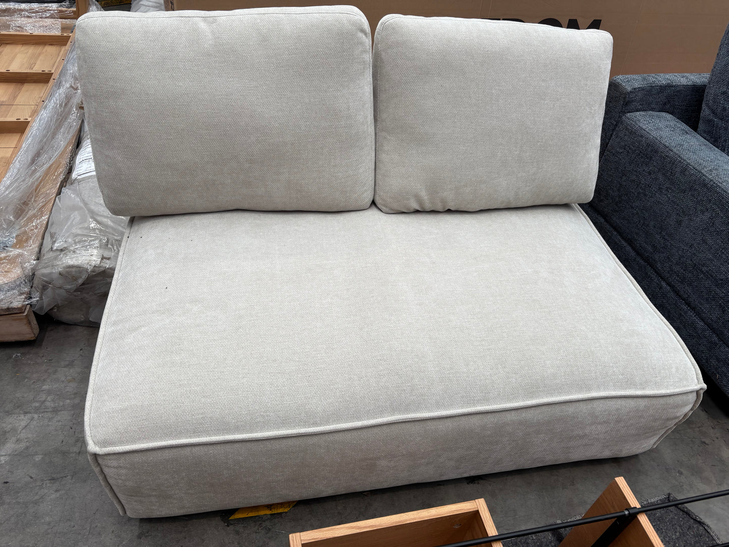 NZ CLZ20299 Apartment 02 Modular Armless 2S Glamour Natural