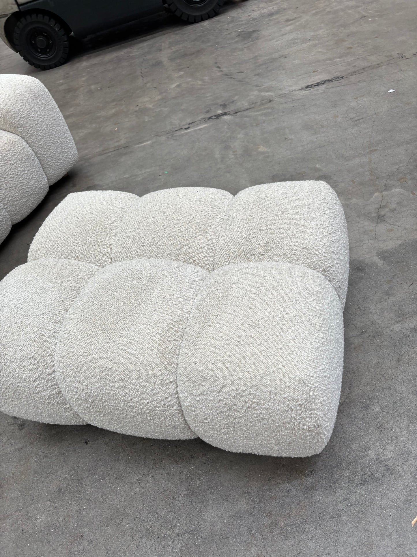 NZ CLZ20309 Aero Sofa 3S & Ottoman Jacquard Boucle Cream