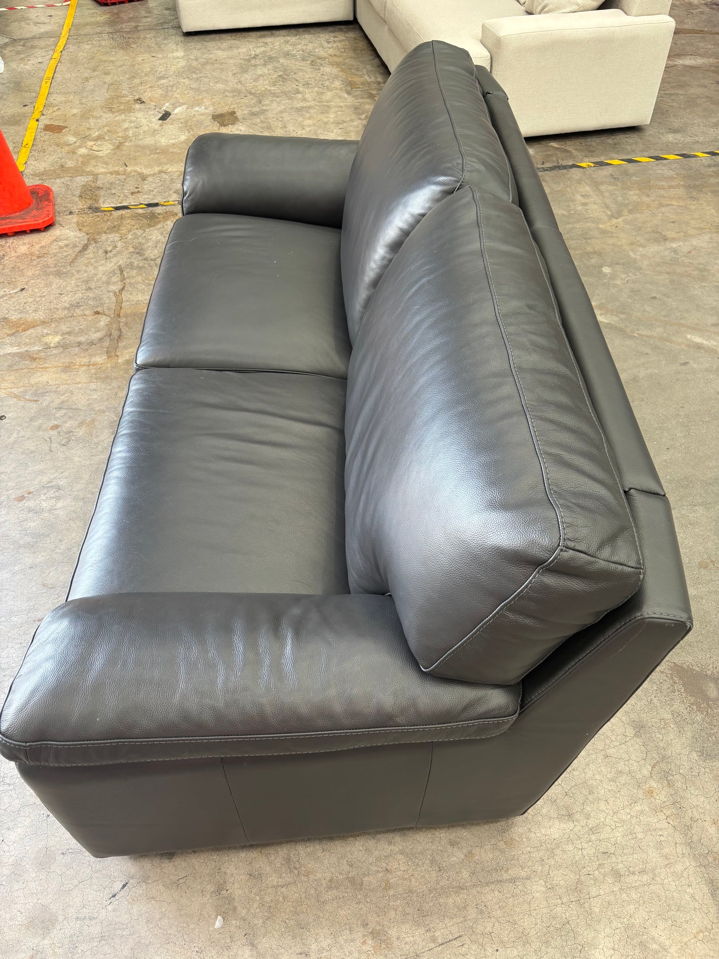 NZ PRZ20140 Barret Sofa 2.5S Lucia Graphite