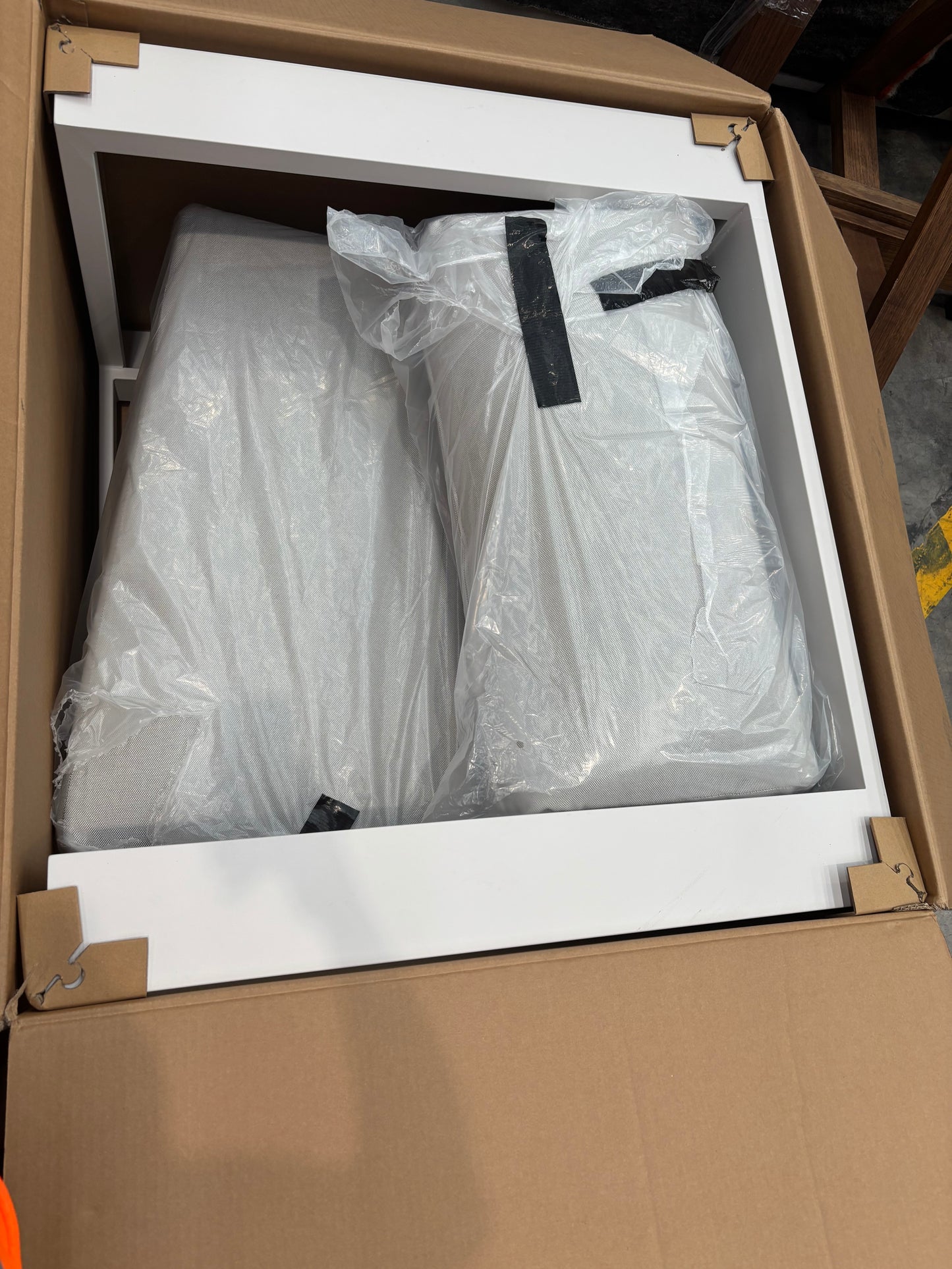 NZ CLZ20322 Ataman Armchair Aluminium White