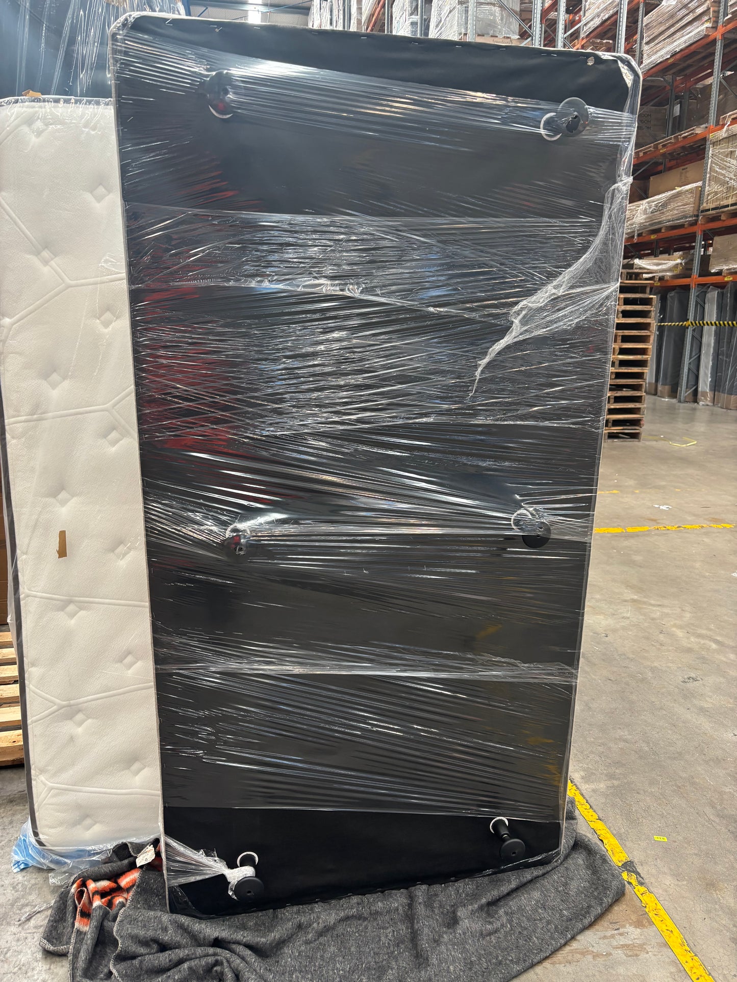 NZ CLZ20328 Freedom Floating Standard Base King Single Taupe