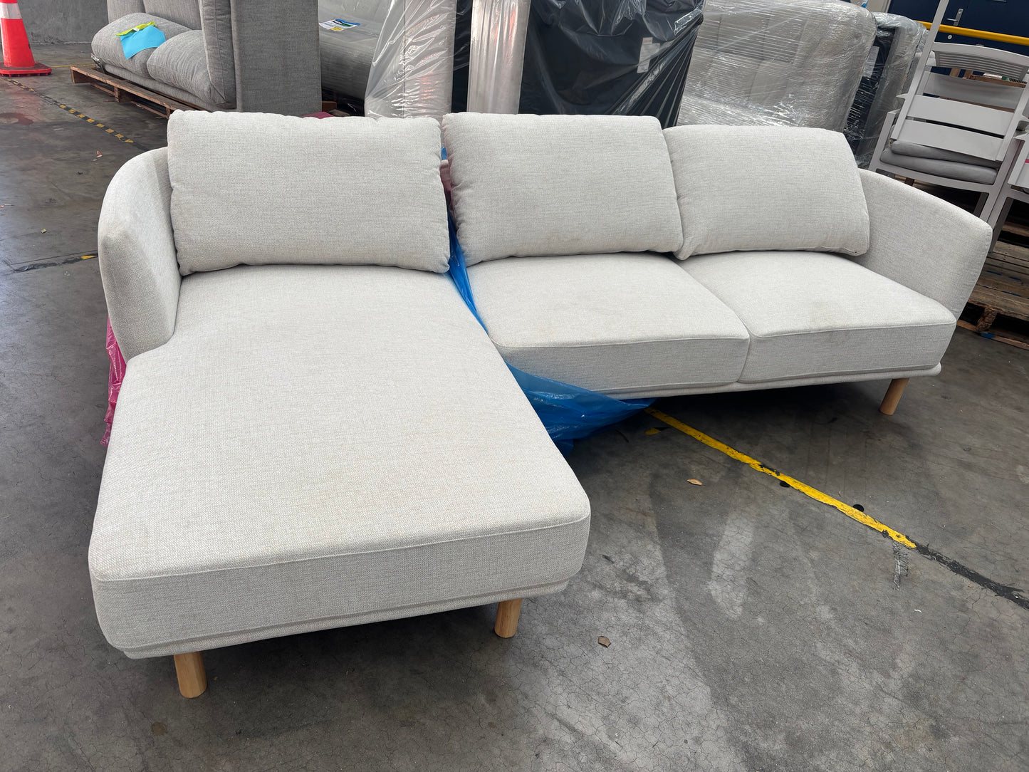 NZ MTZ20112 Cleo Mod 2.5S RAF & Mod Chaise LAF Hervey Natural