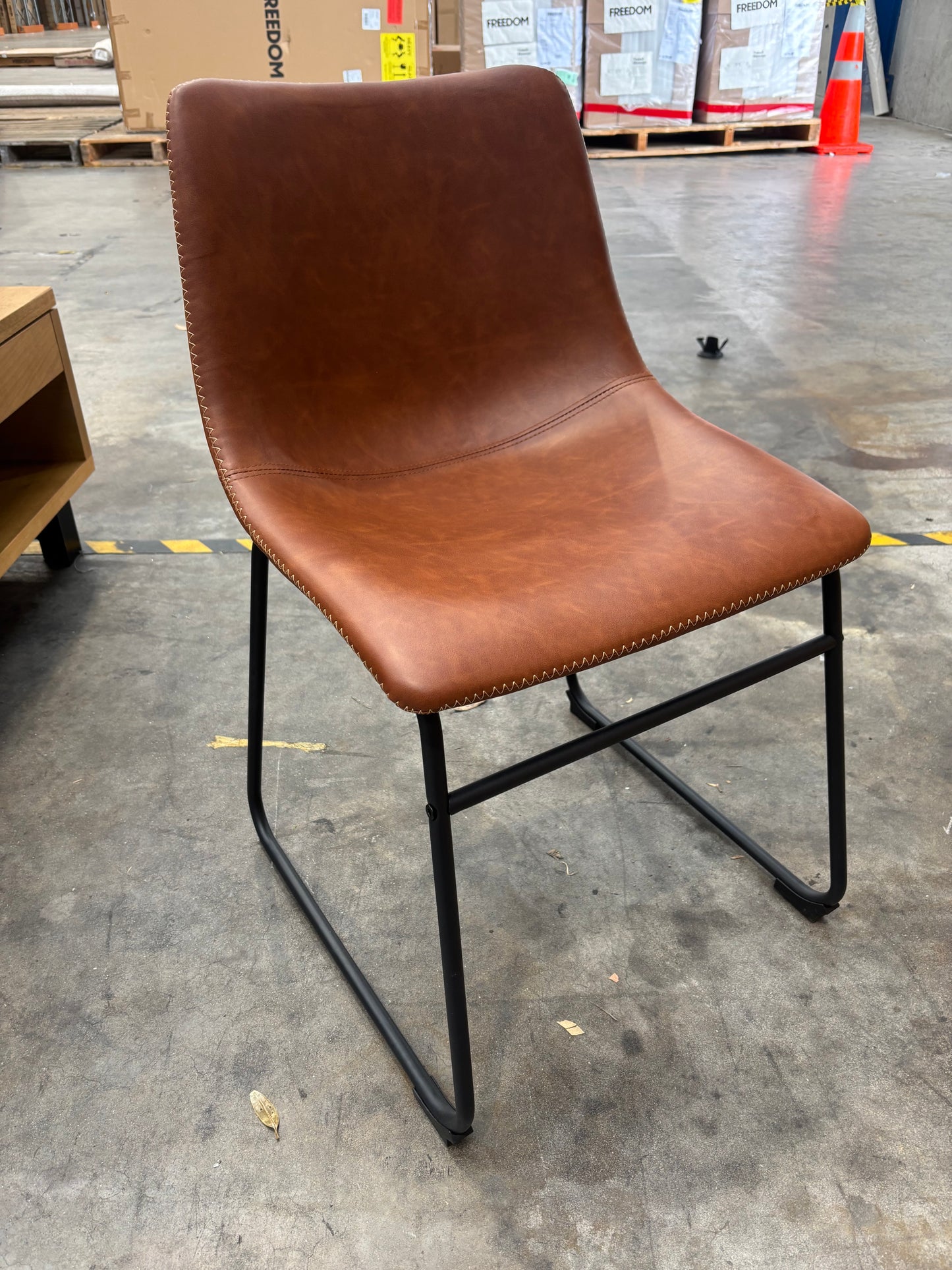 NZ CLZ20076 Saddle Dining Chair Tawny Tan