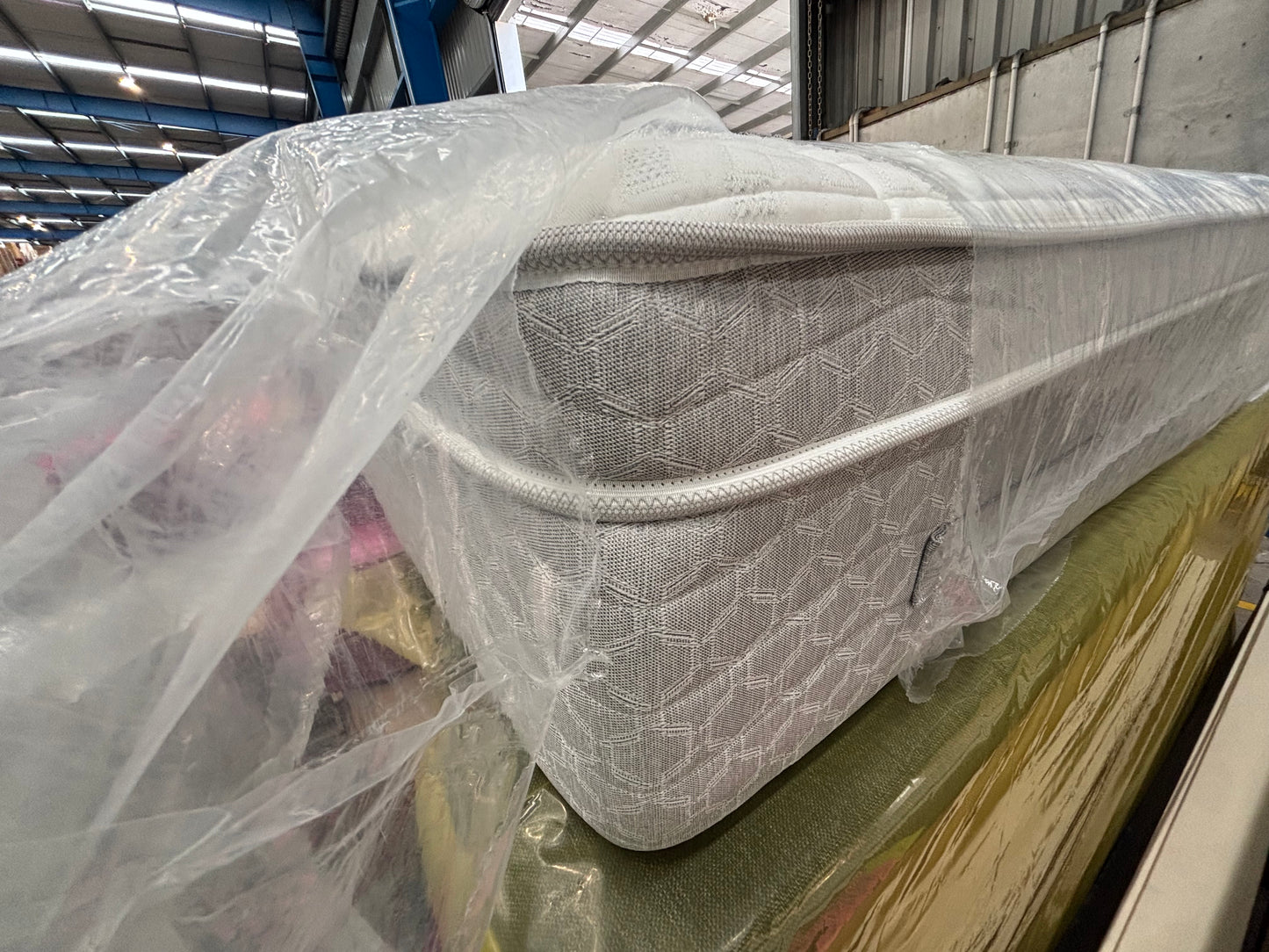 NZ PRZ20036 Cellular III Plush Mattress NZ King by AH Beard Domino