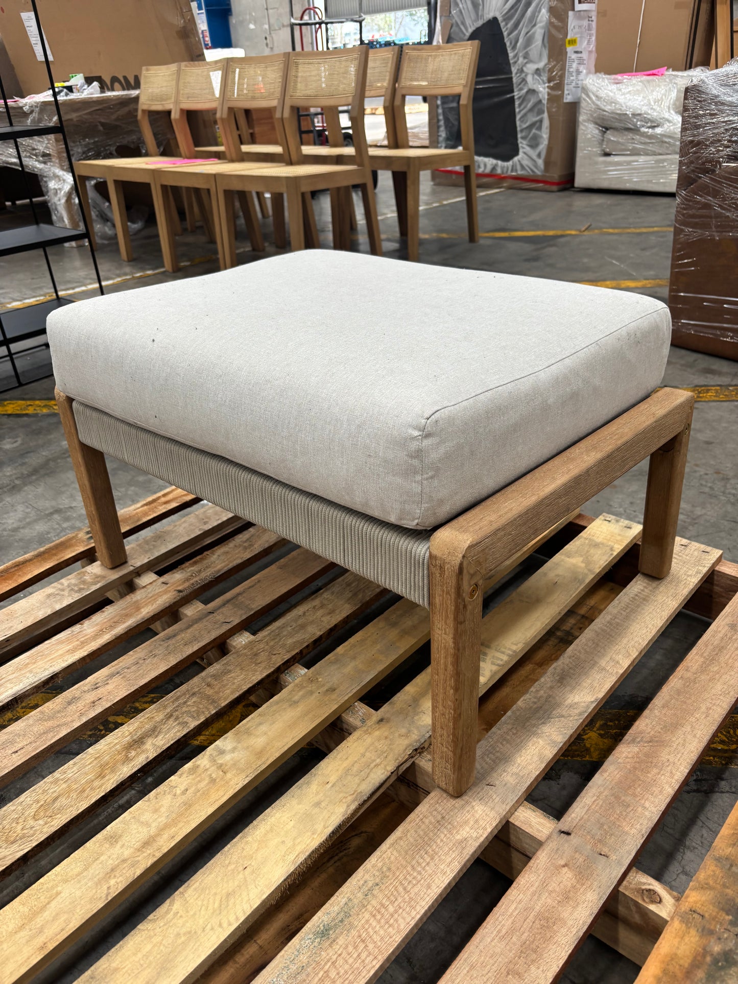 NZ CLZ20117 Le Vent Outdoor Ottoman Acacia Natural