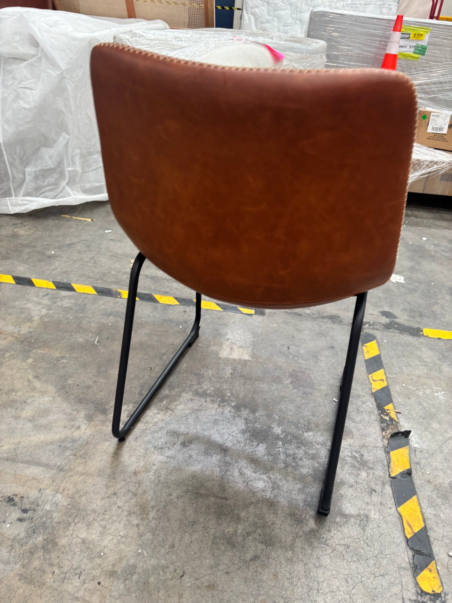 NZ CLZ20147 Saddle Dining Chair Tawny Tan