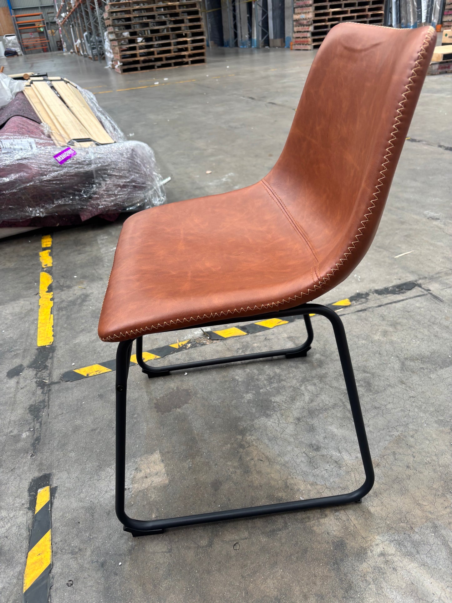 NZ CLZ20147 Saddle Dining Chair Tawny Tan