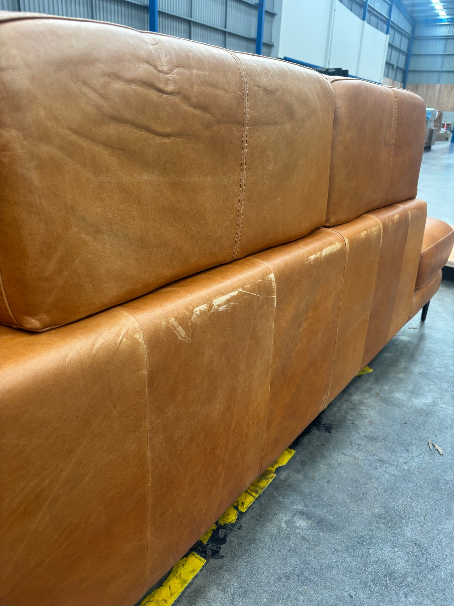 NZ CLZ20157 Connery Recliner Modular 2pc Set Benz Saddle