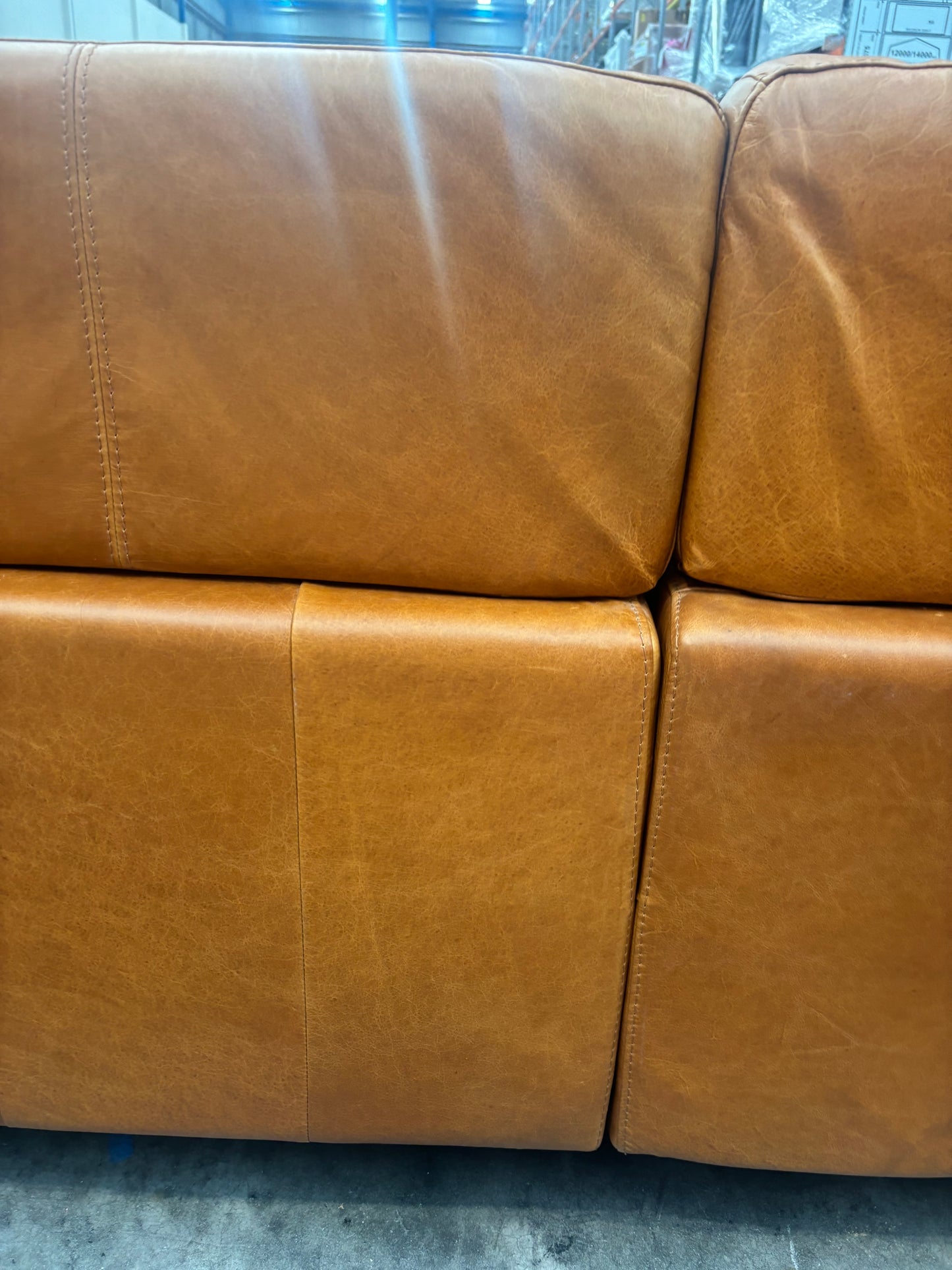 NZ CLZ20157 Connery Recliner Modular 2pc Set Benz Saddle