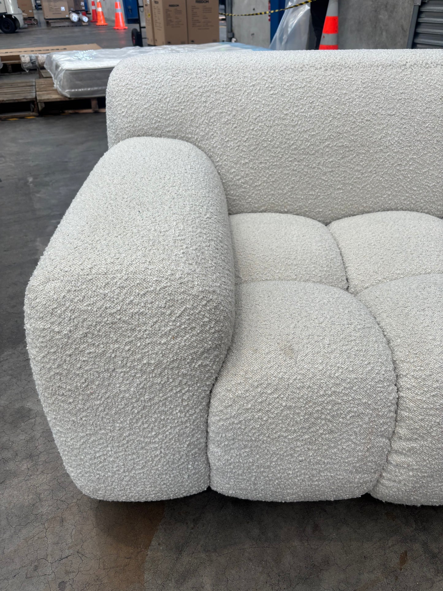 NZ CLZ20160 Aero Sofa 3S Jacquard Boucle Cream