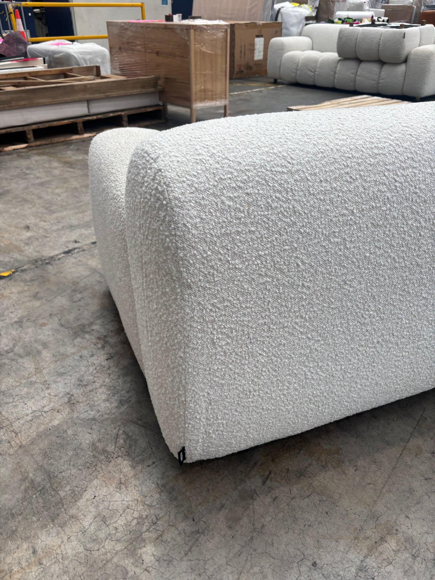 NZ CLZ20160 Aero Sofa 3S Jacquard Boucle Cream