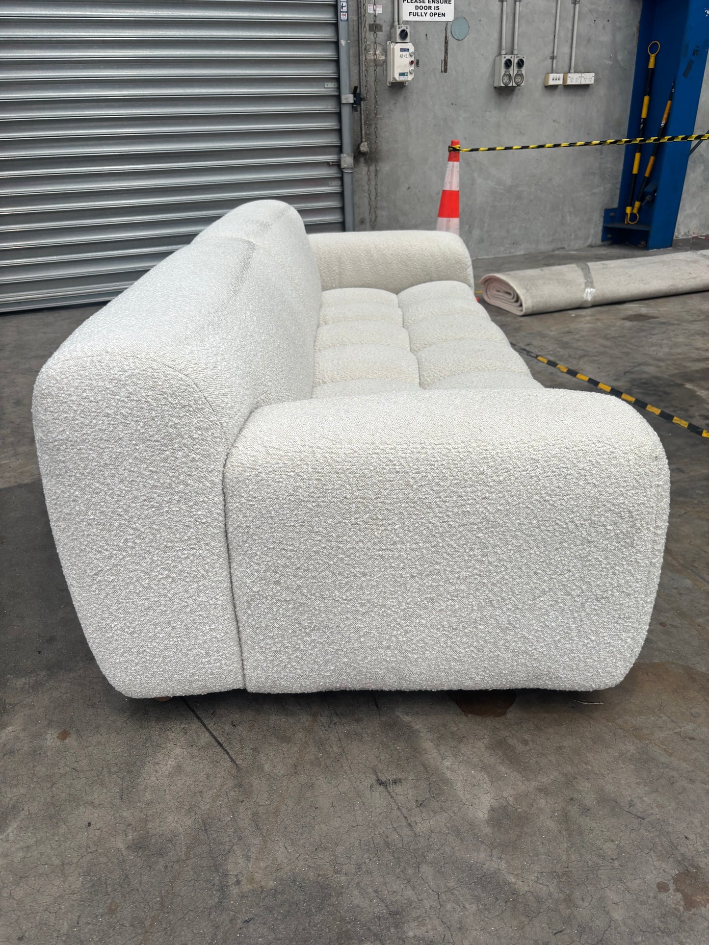 NZ CLZ20160 Aero Sofa 3S Jacquard Boucle Cream