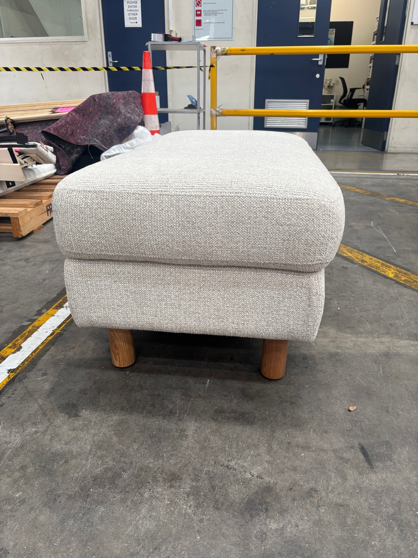 NZ PRZ20065 Autograph Storage Ottoman Large Collection 2 (S7)