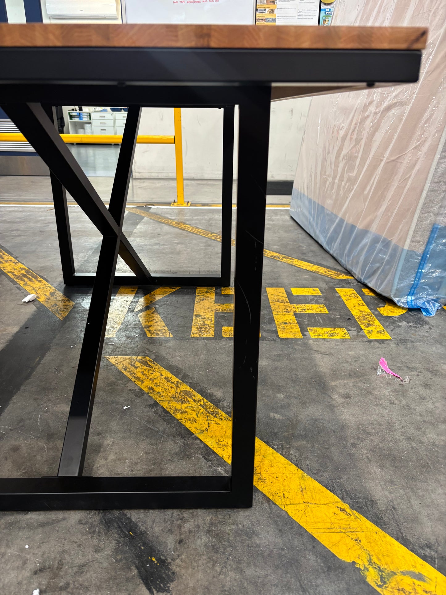 NZ PRZ20067 Alps Dining Table 160x90cm Natural/Black