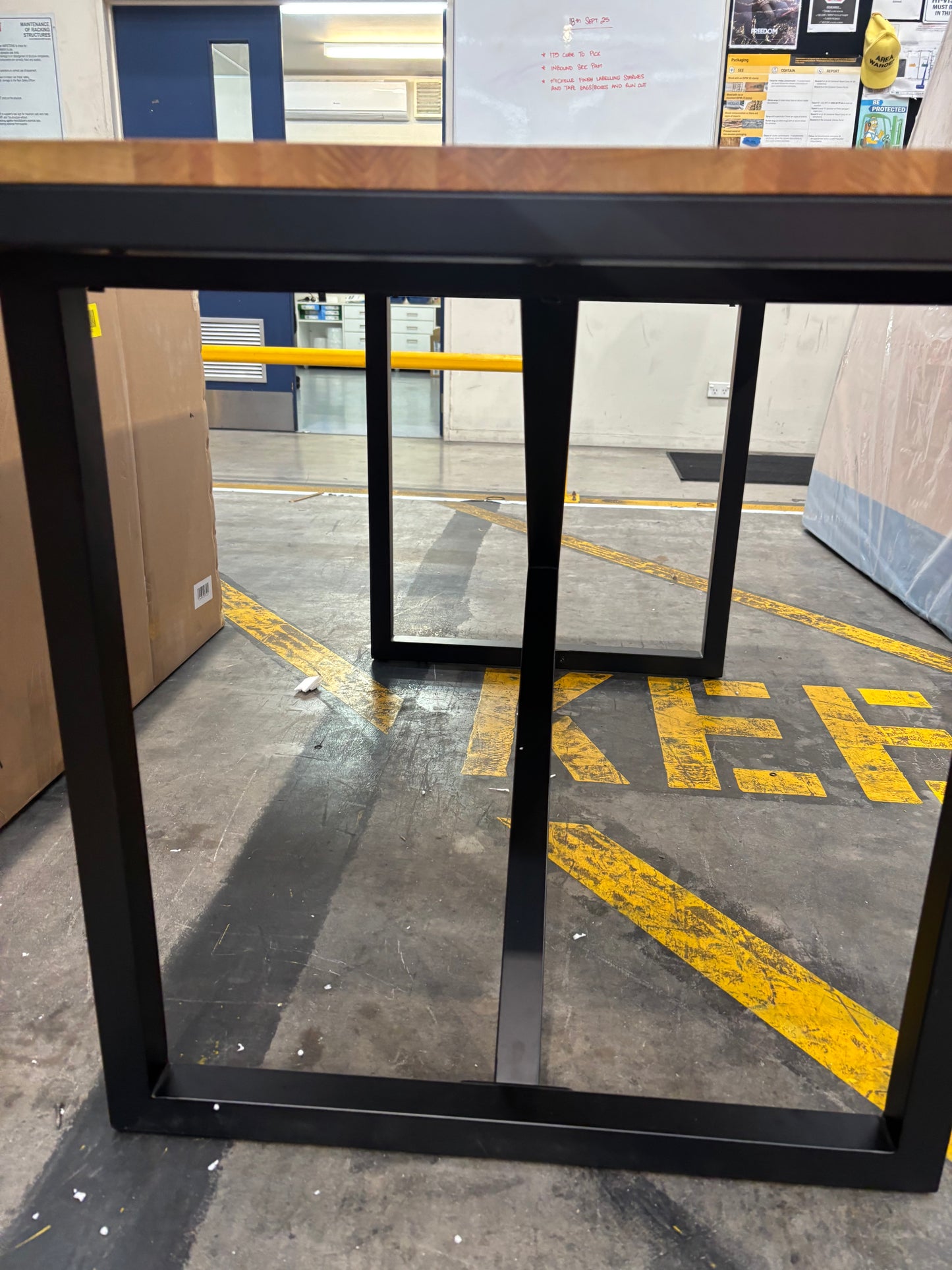 NZ PRZ20067 Alps Dining Table 160x90cm Natural/Black