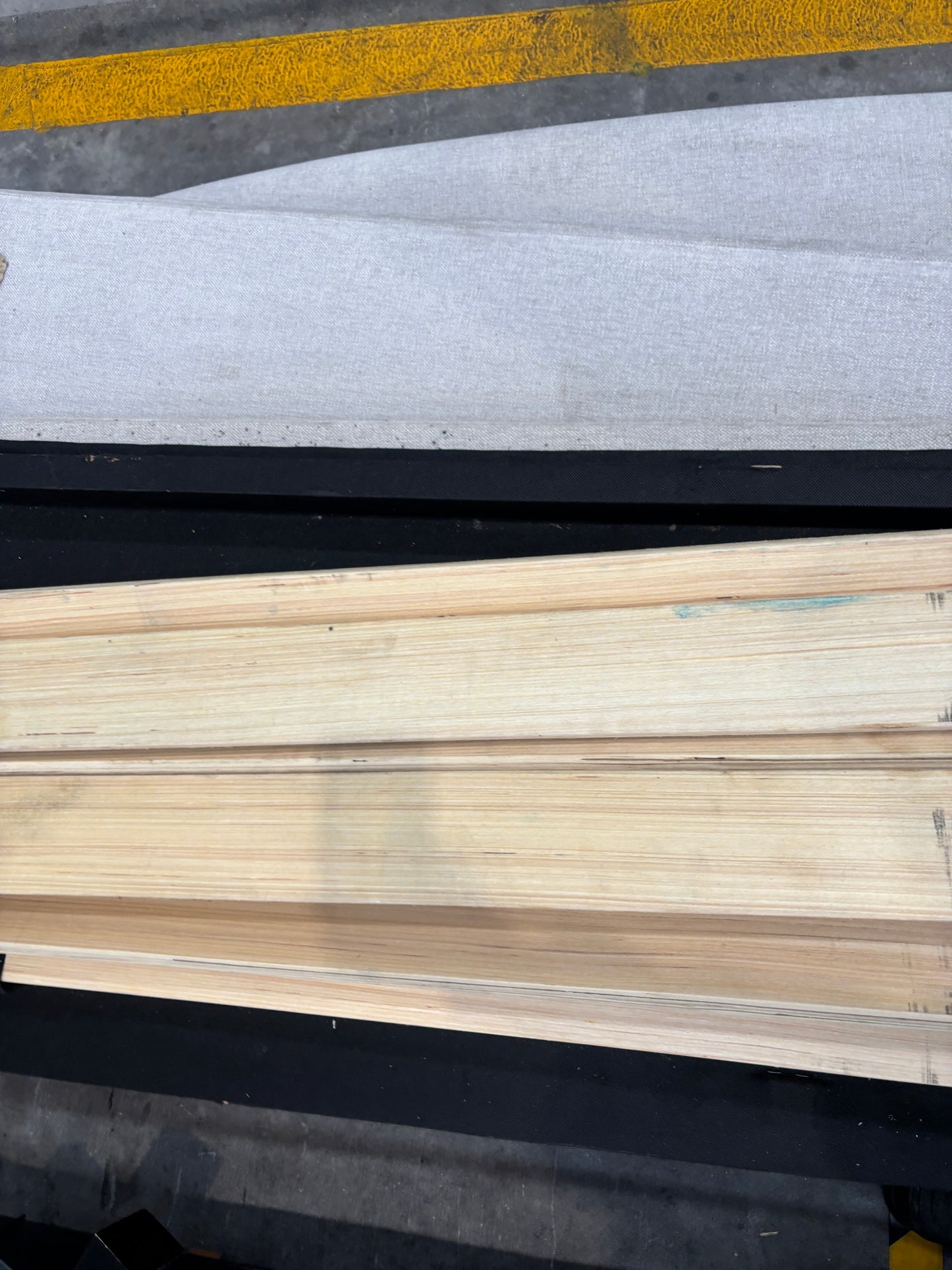 NZ CLZ20166 Isla Upholstered Bed King Muskat Clay Set