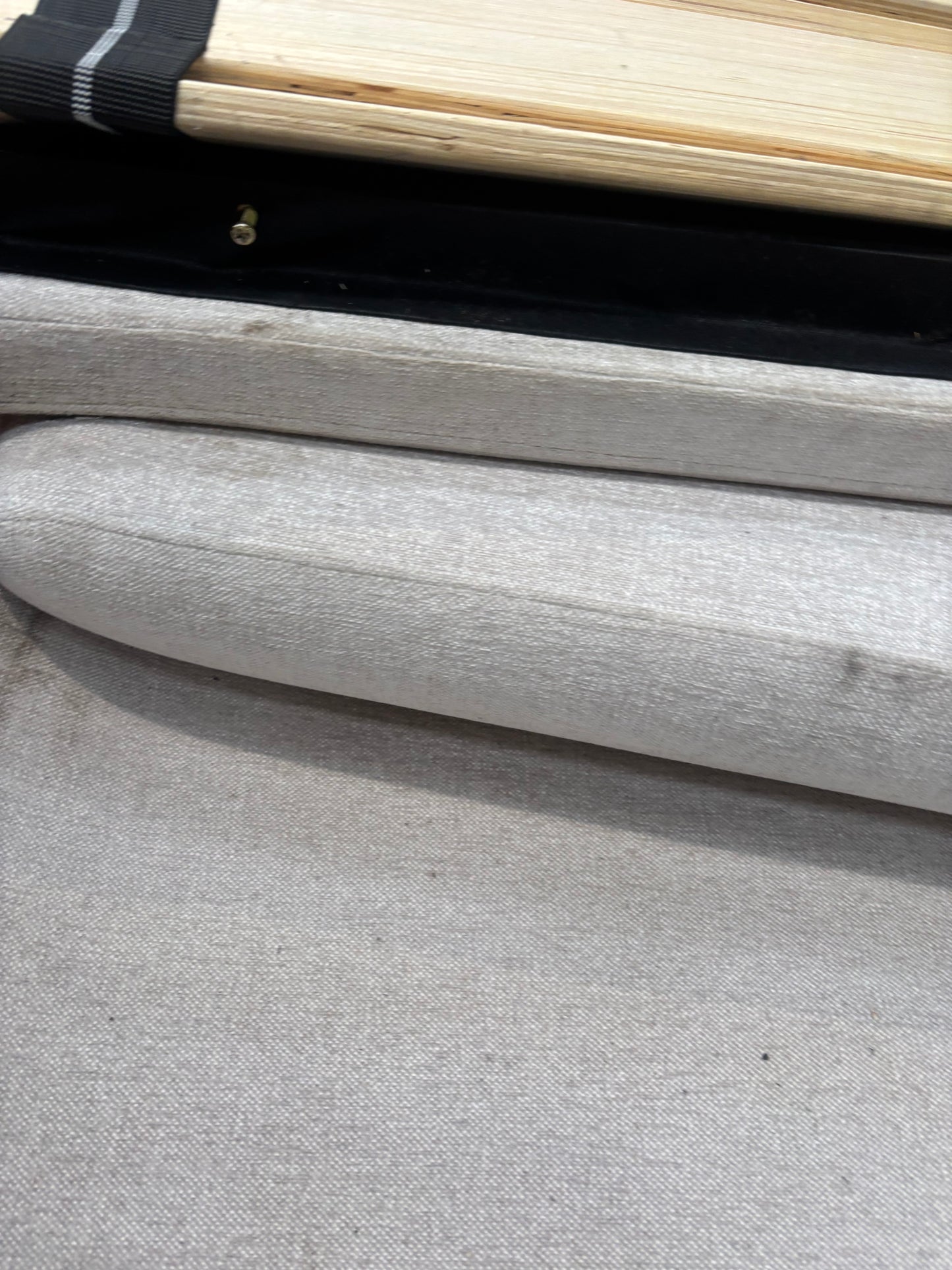 NZ CLZ20166 Isla Upholstered Bed King Muskat Clay Set