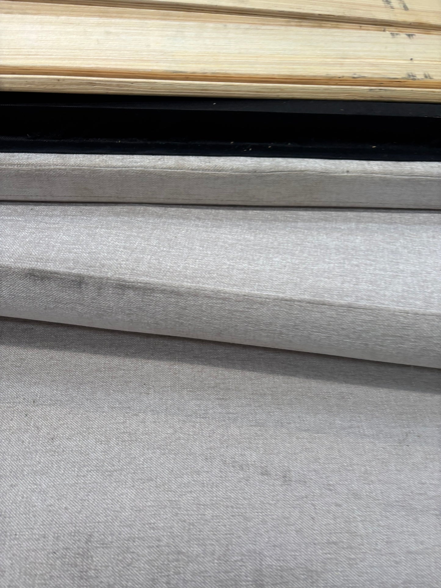 NZ CLZ20166 Isla Upholstered Bed King Muskat Clay Set