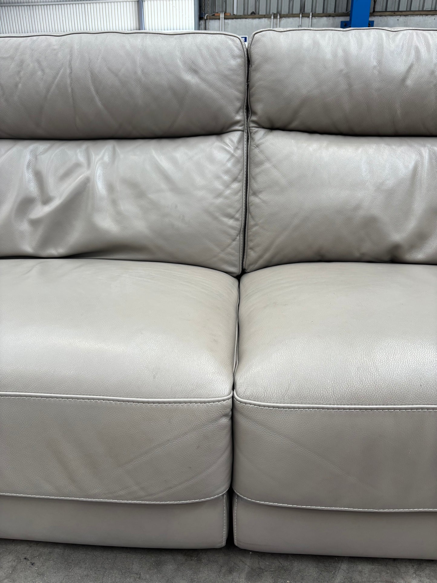 NZ CLZ20168 Barret Electric Recliner Sofa 2.5S Lucia Pumice (2 Motion)