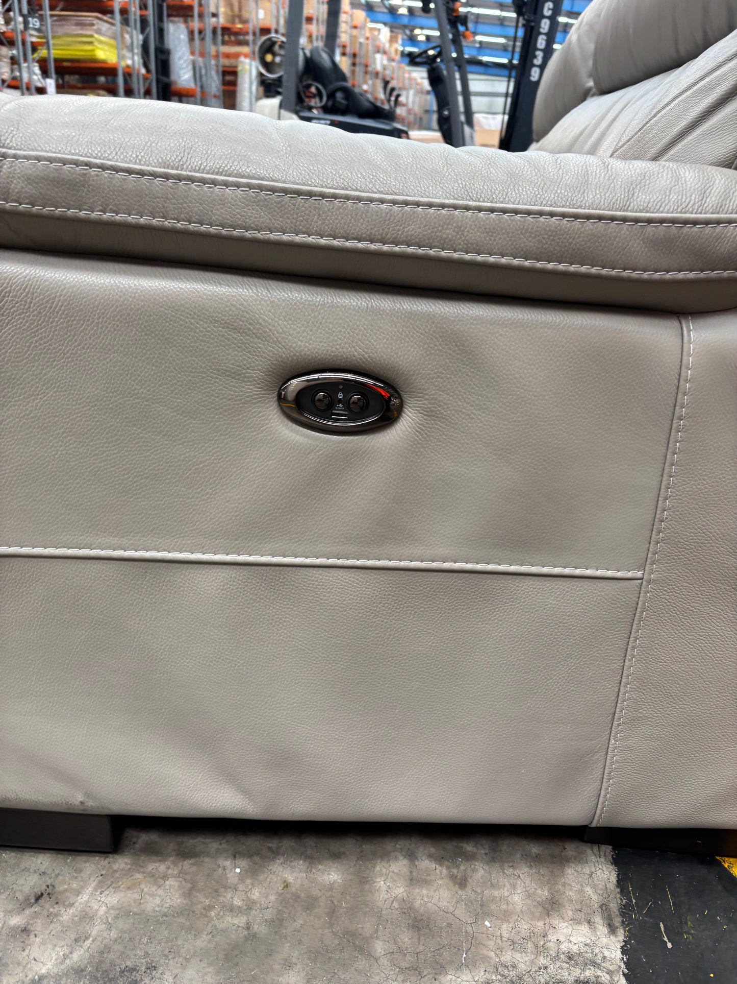 NZ CLZ20168 Barret Electric Recliner Sofa 2.5S Lucia Pumice (2 Motion)