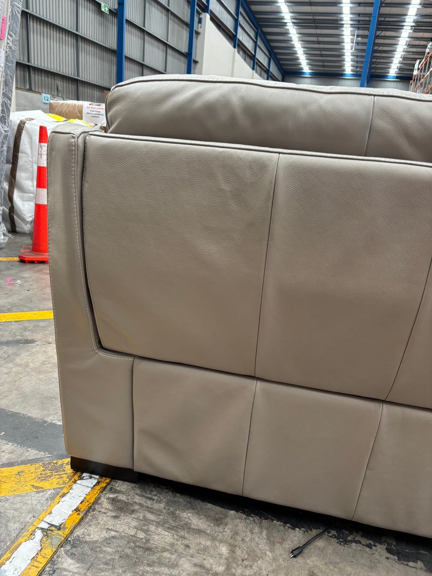 NZ CLZ20168 Barret Electric Recliner Sofa 2.5S Lucia Pumice (2 Motion)