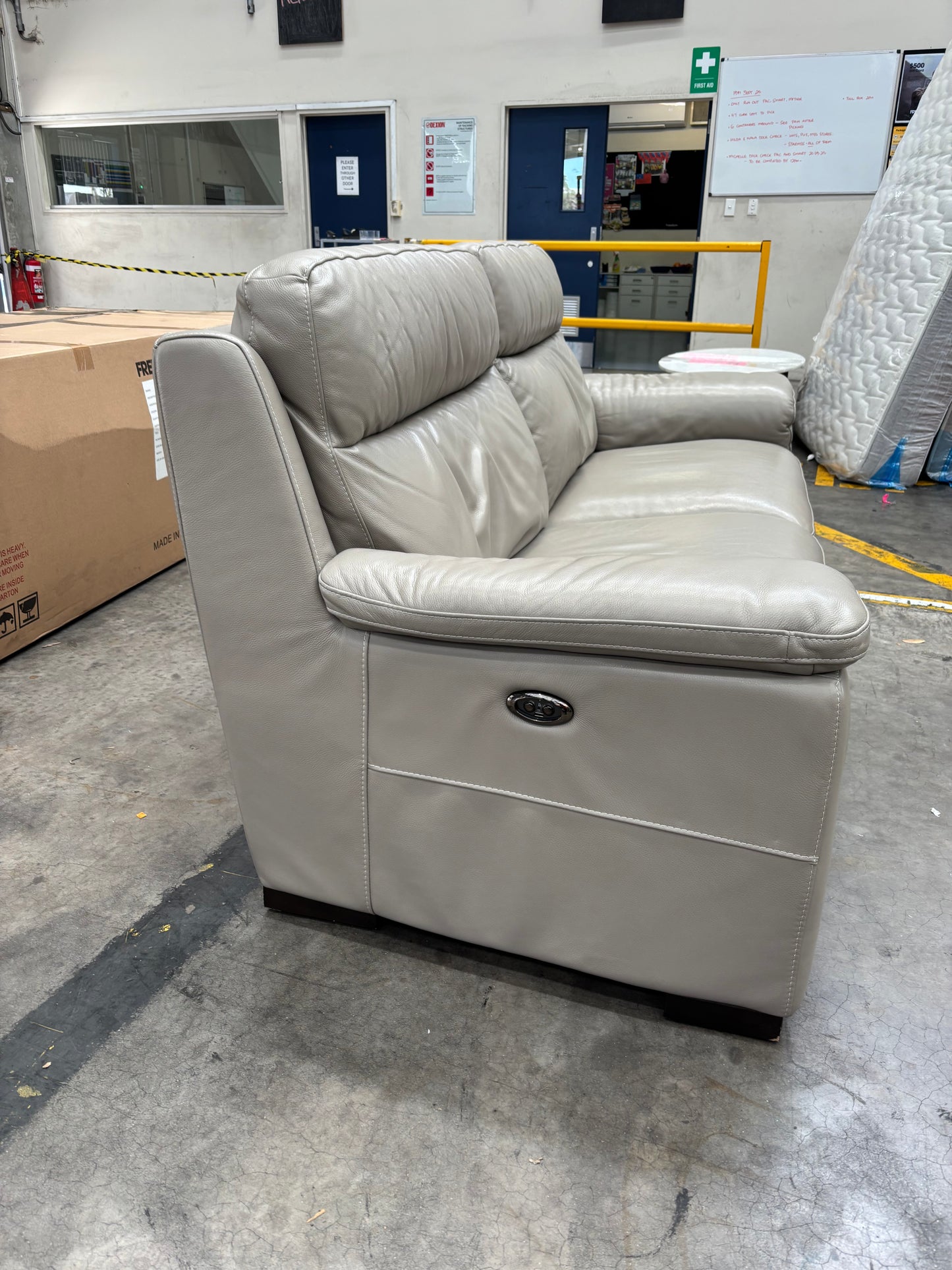 NZ CLZ20168 Barret Electric Recliner Sofa 2.5S Lucia Pumice (2 Motion)